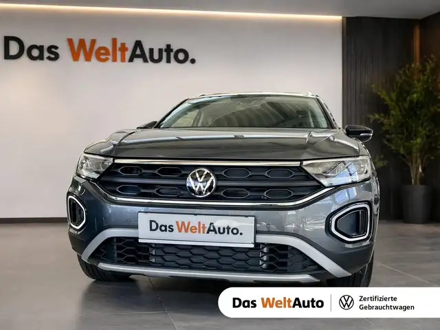 Volkswagen T-Roc main image