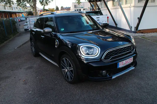 MINI Cooper S Countryman SE/ALL4/Autom/Nav/LED/Keyl.C