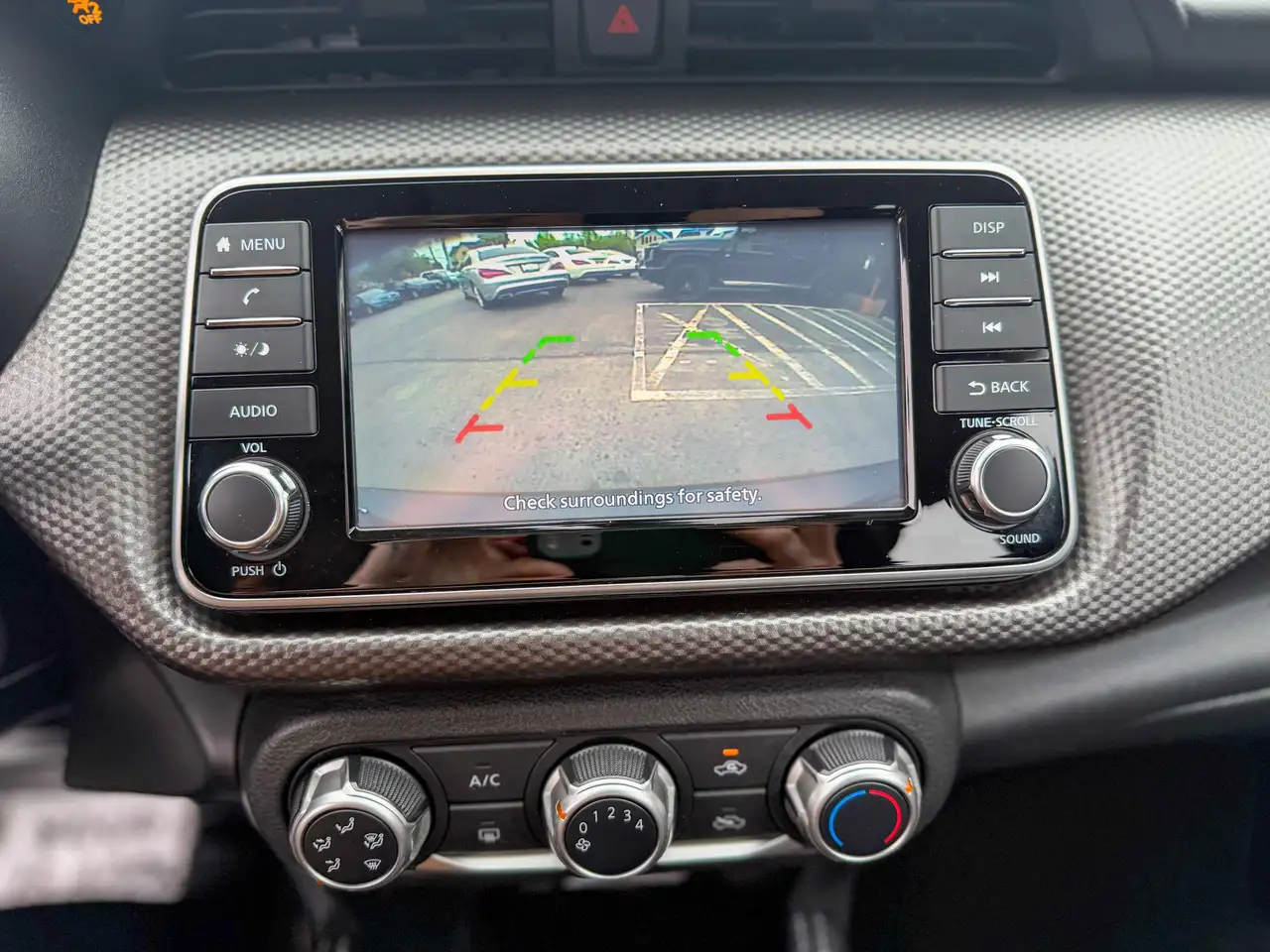 Nissan Kicks снимка Nissan Kicks