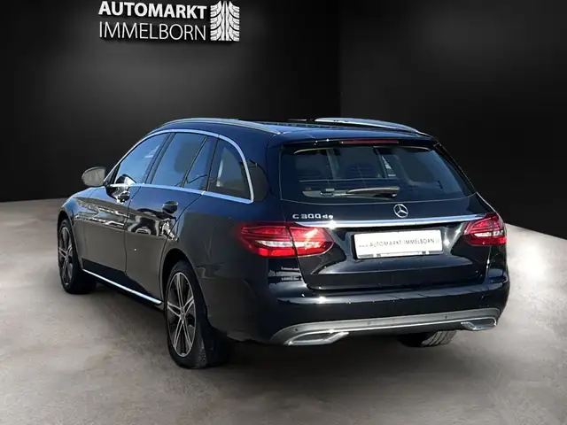 Mercedes-Benz C-Class view 8