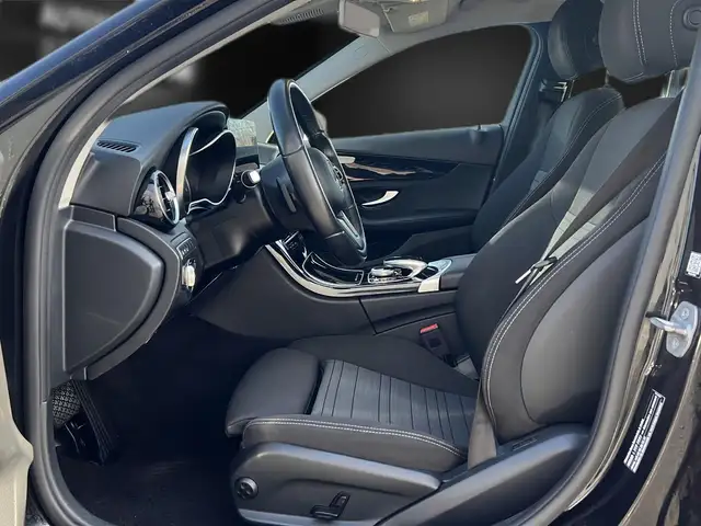 Mercedes-Benz C-Class view 14