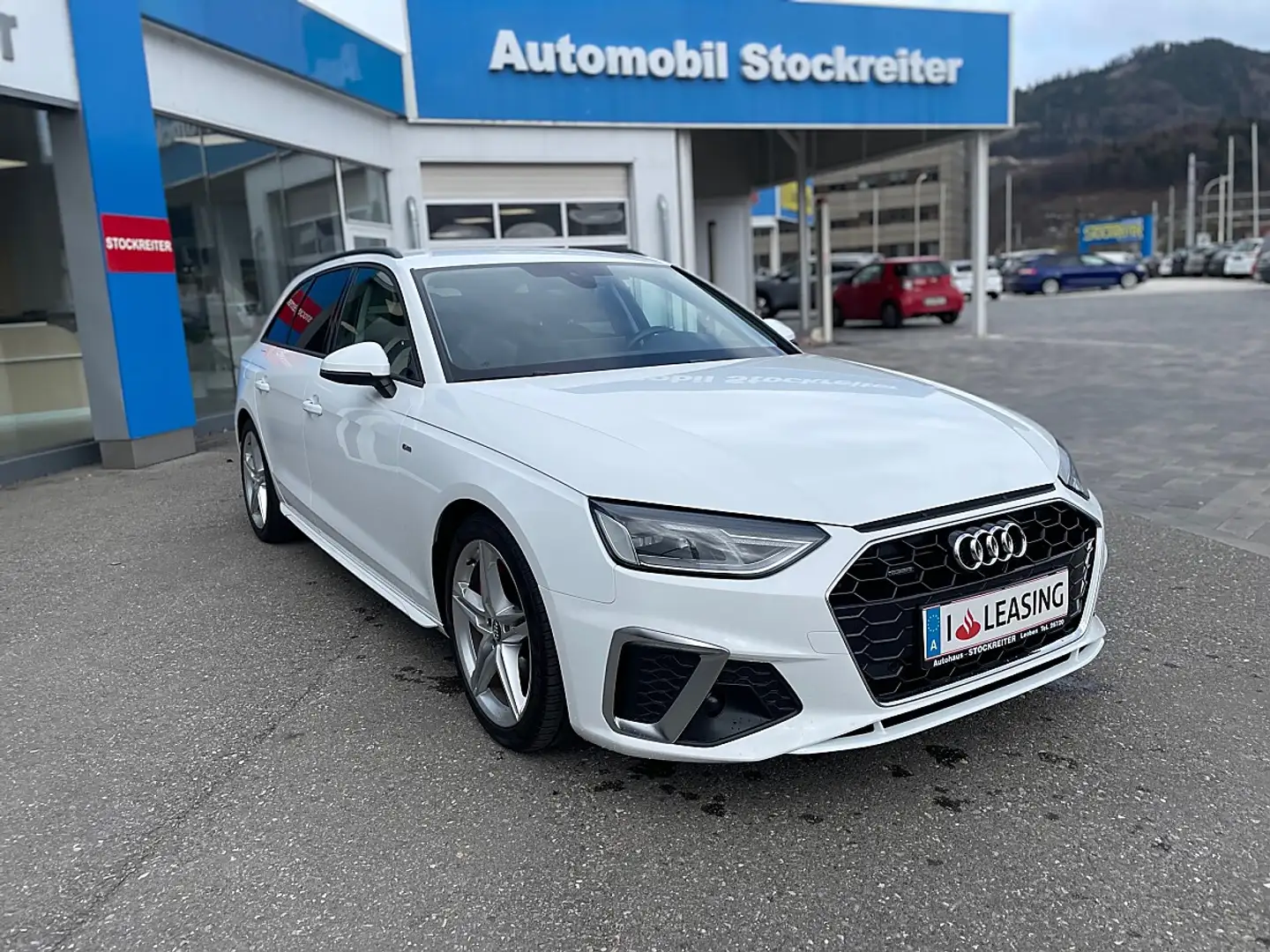 Audi A4 Avant 40 TDI quattro S-line S-tronic Weiß - 2