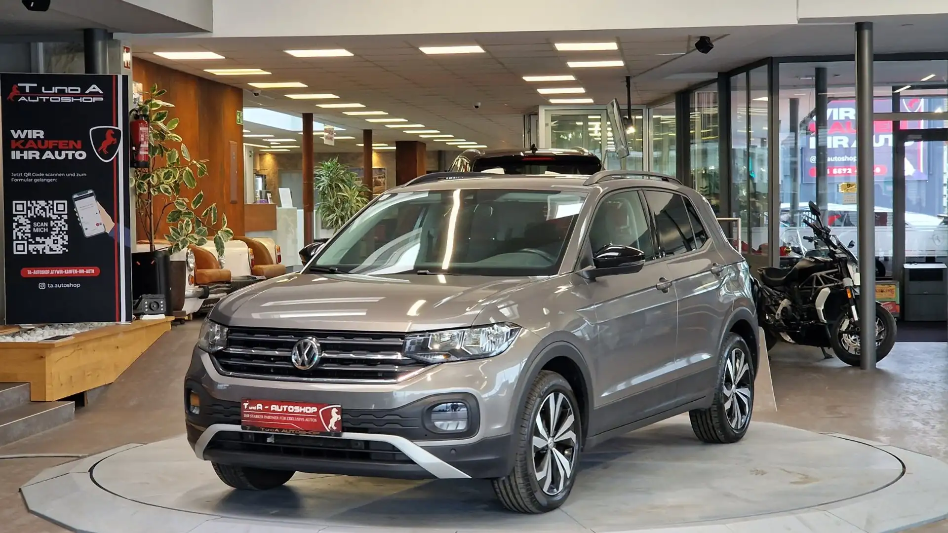 Volkswagen T-Cross 1.0 TSI Life *Designpaket*Carpaly*Winter-Paket* Gris - 1