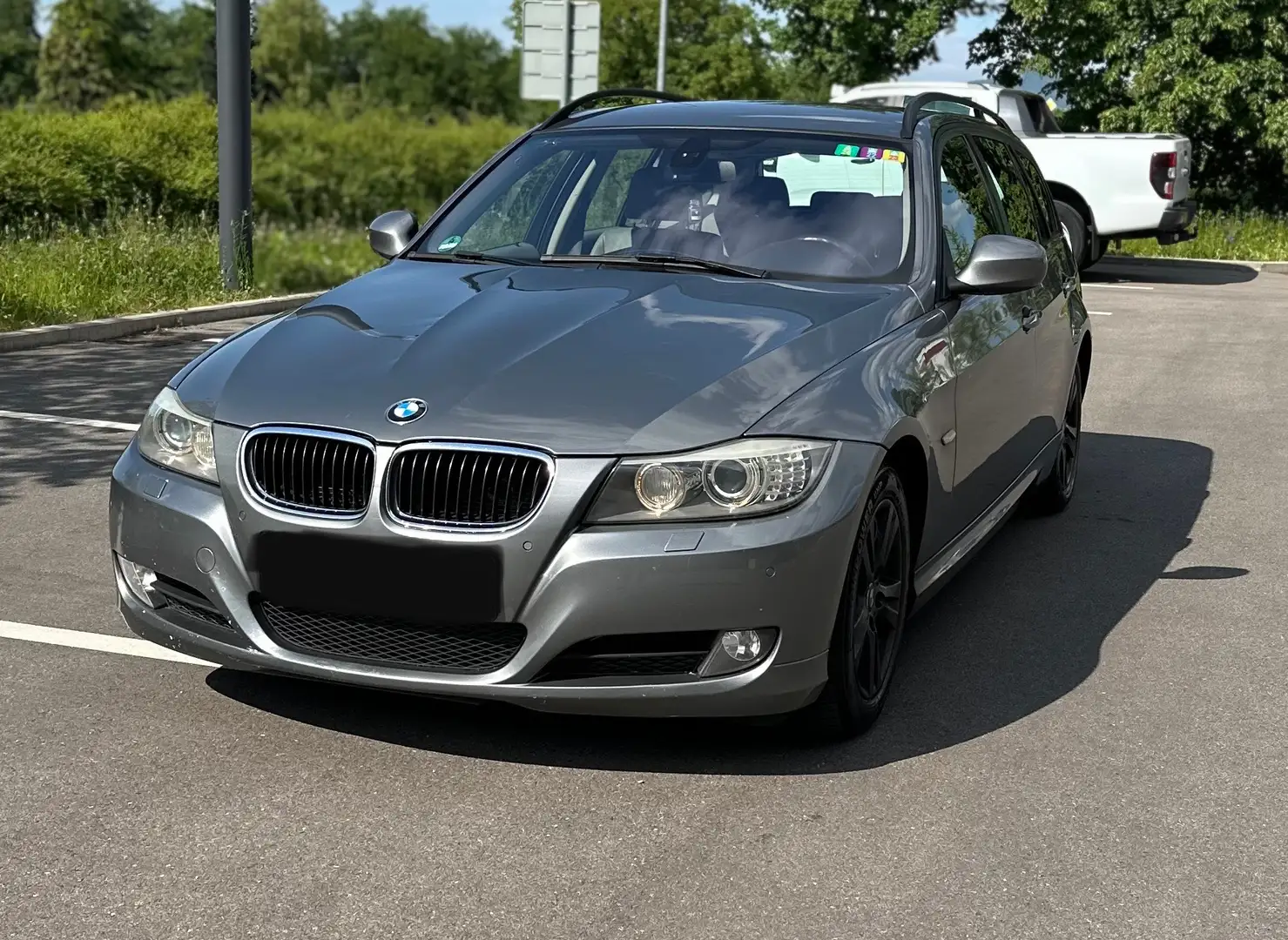 BMW 320 320d DPF Touring - 1