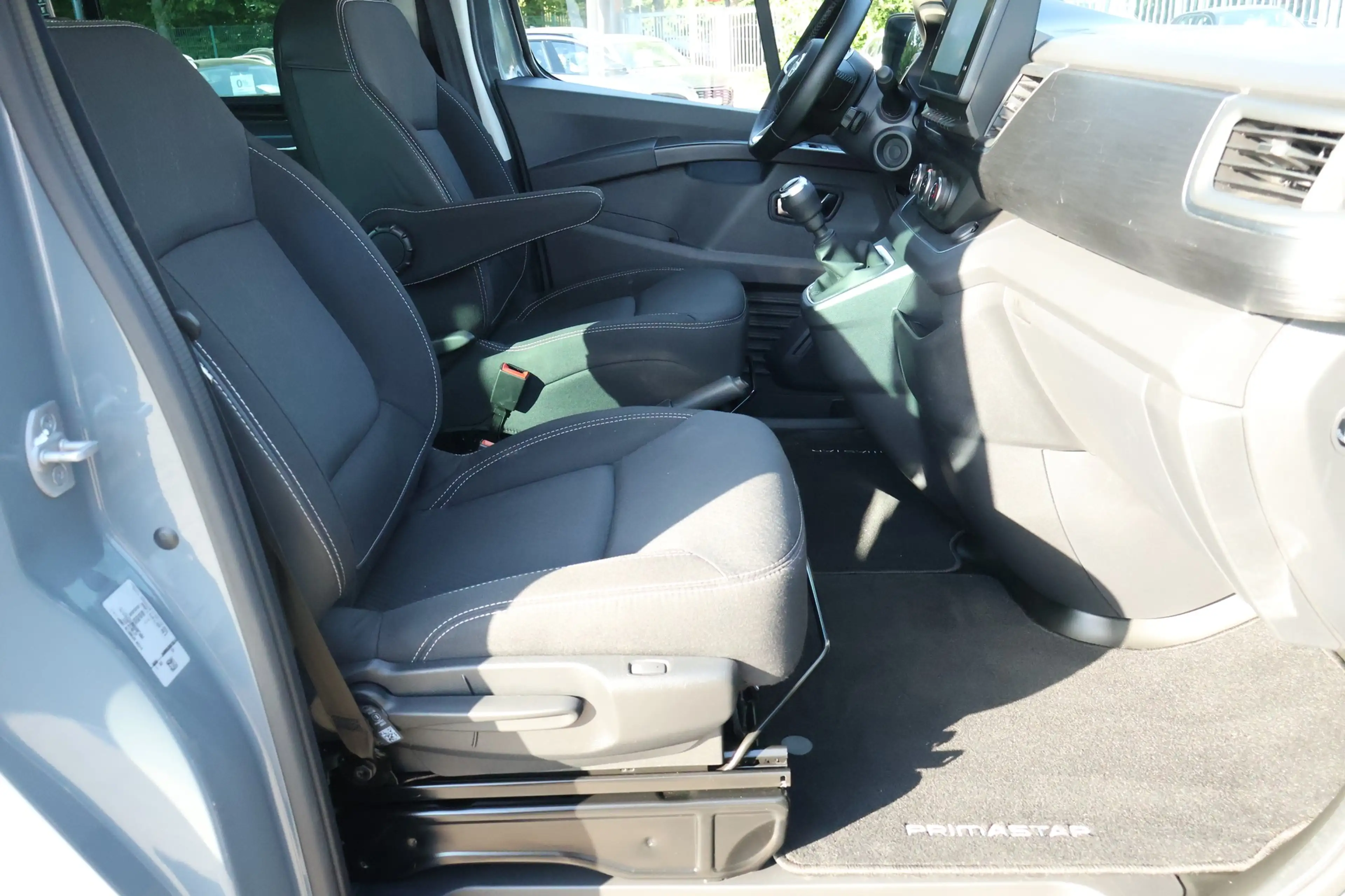 Nissan Primastar Kombi Tekna L1H1 dCi 150 LED Navi — photo 13