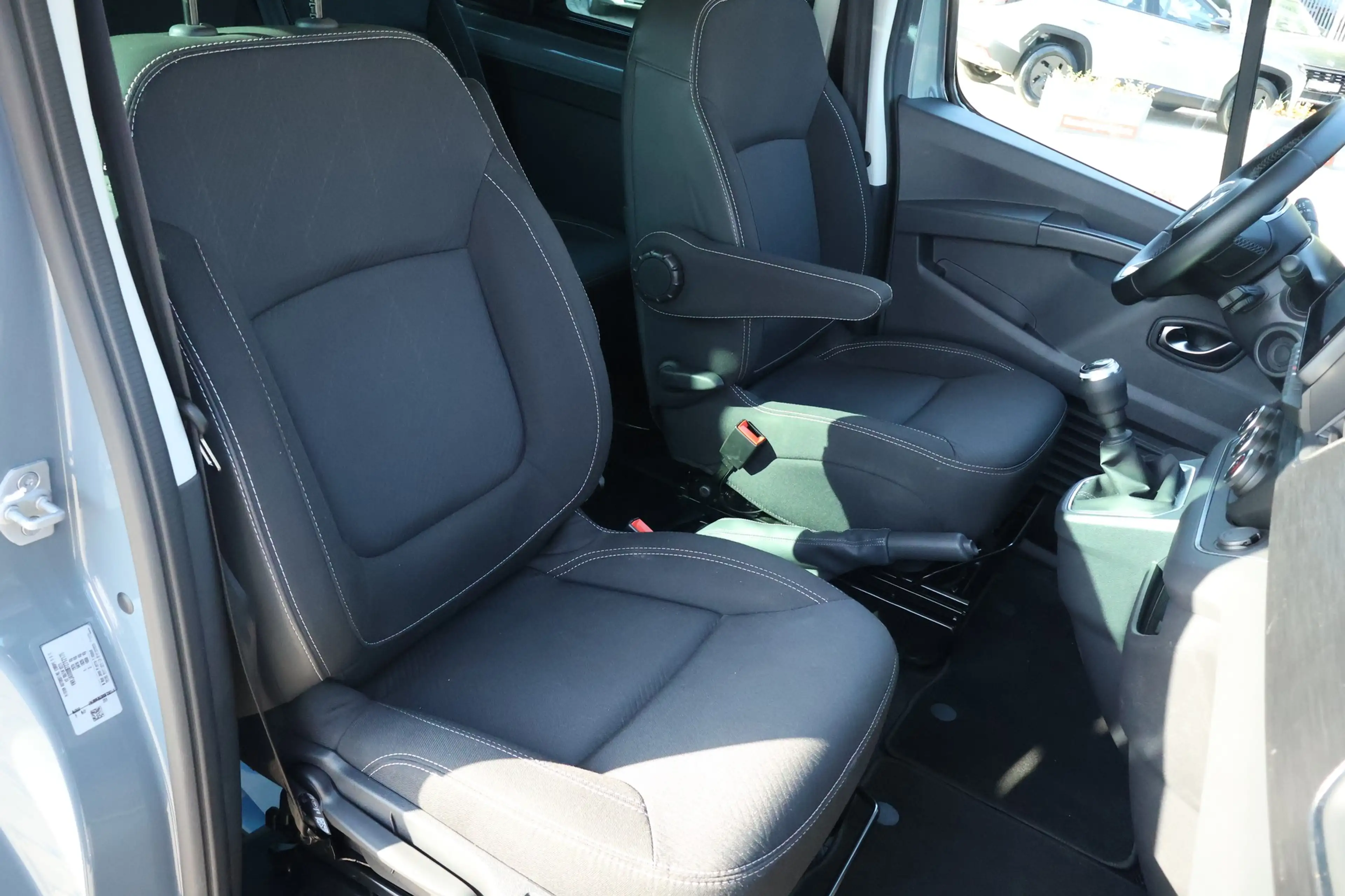 Nissan Primastar Kombi Tekna L1H1 dCi 150 LED Navi — photo 14