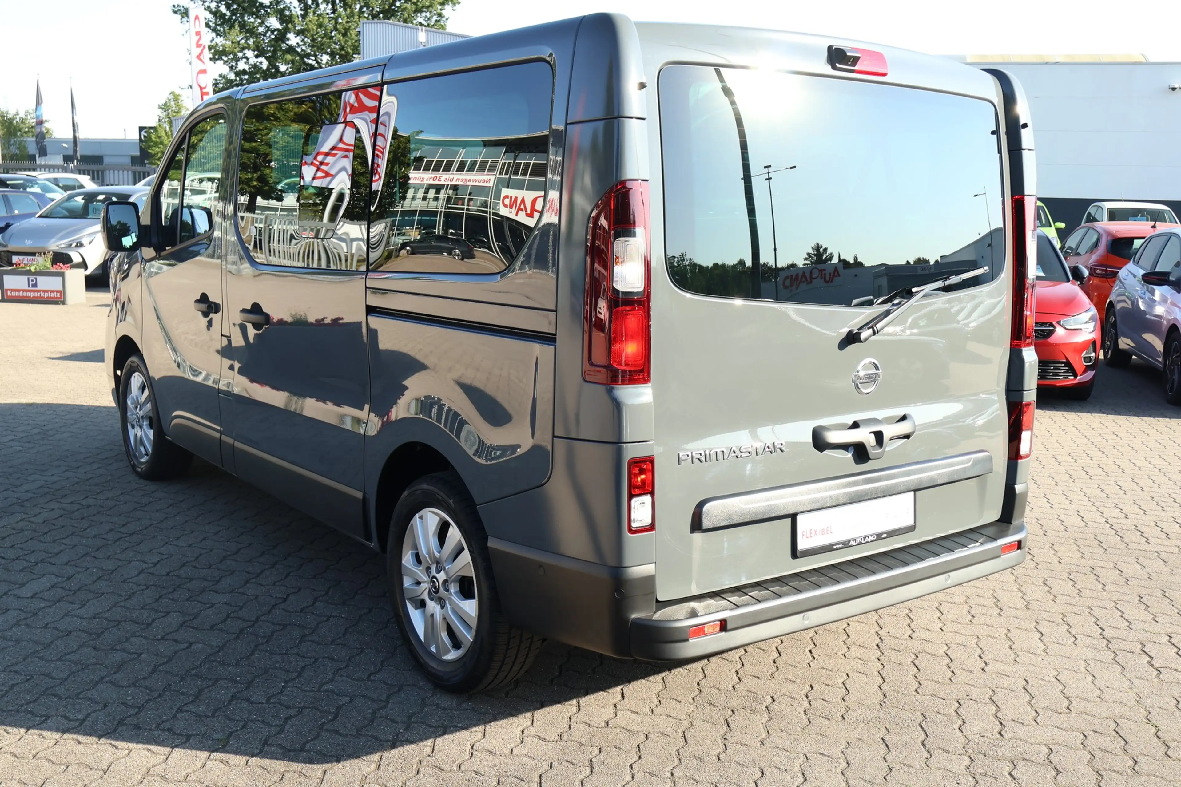 Nissan Primastar Kombi Tekna L1H1 dCi 150 LED Navi — photo 4