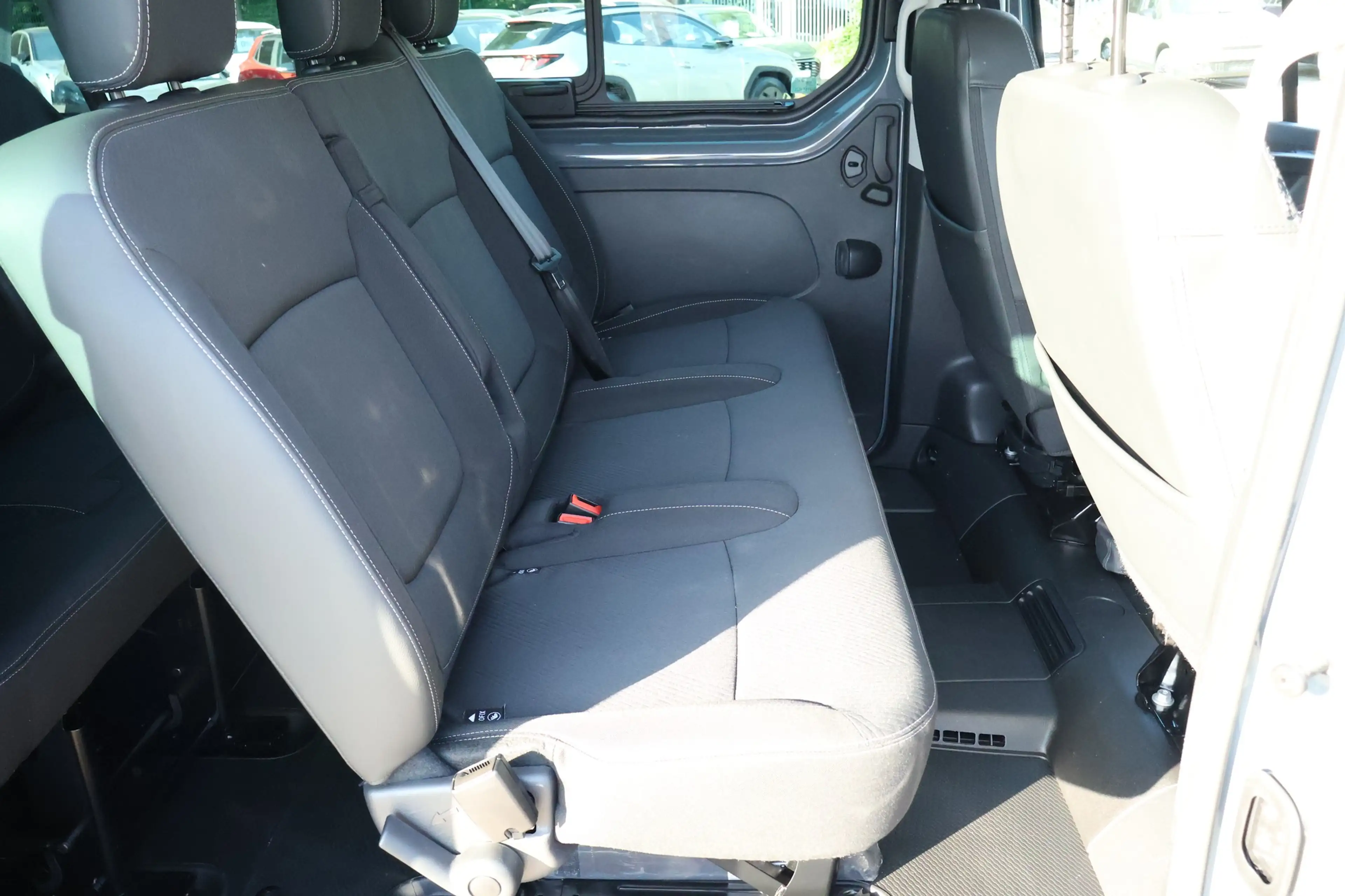 Nissan Primastar Kombi Tekna L1H1 dCi 150 LED Navi — photo 15