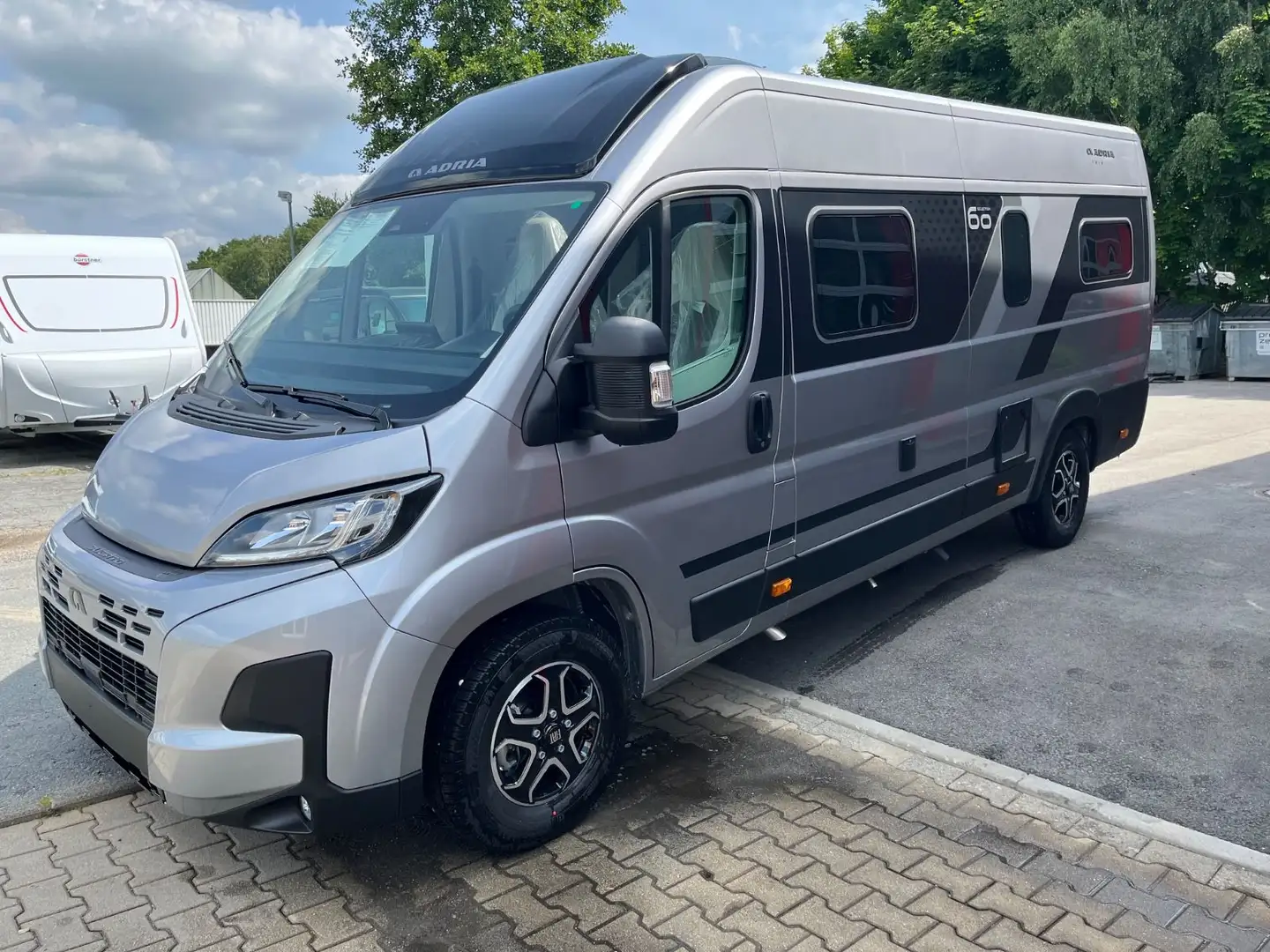 Adria Twin  640 60Y Jubilee SGX sofort Gris - 2