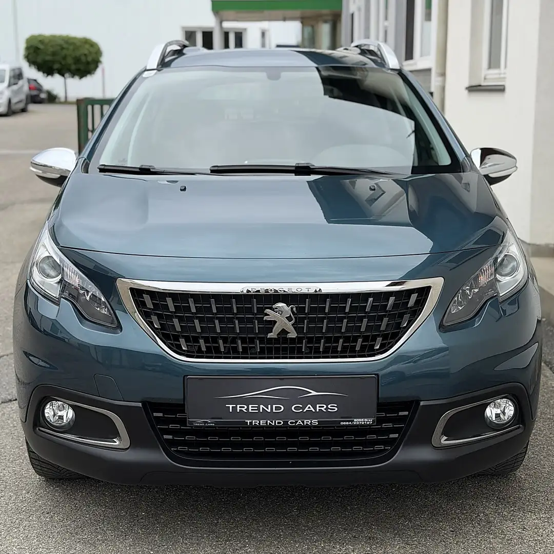 Peugeot 2008 1,2 PureTech 82 Active S&S | Service + Zahnriem... Blau - 2