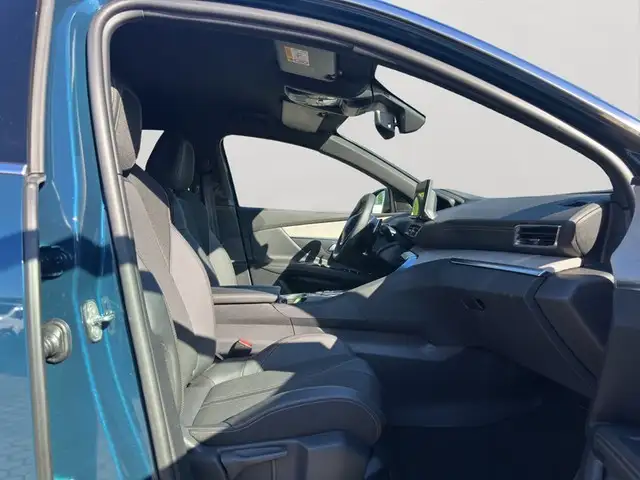 Peugeot 3008 view 9