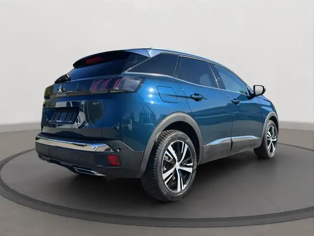 Peugeot 3008 view 5