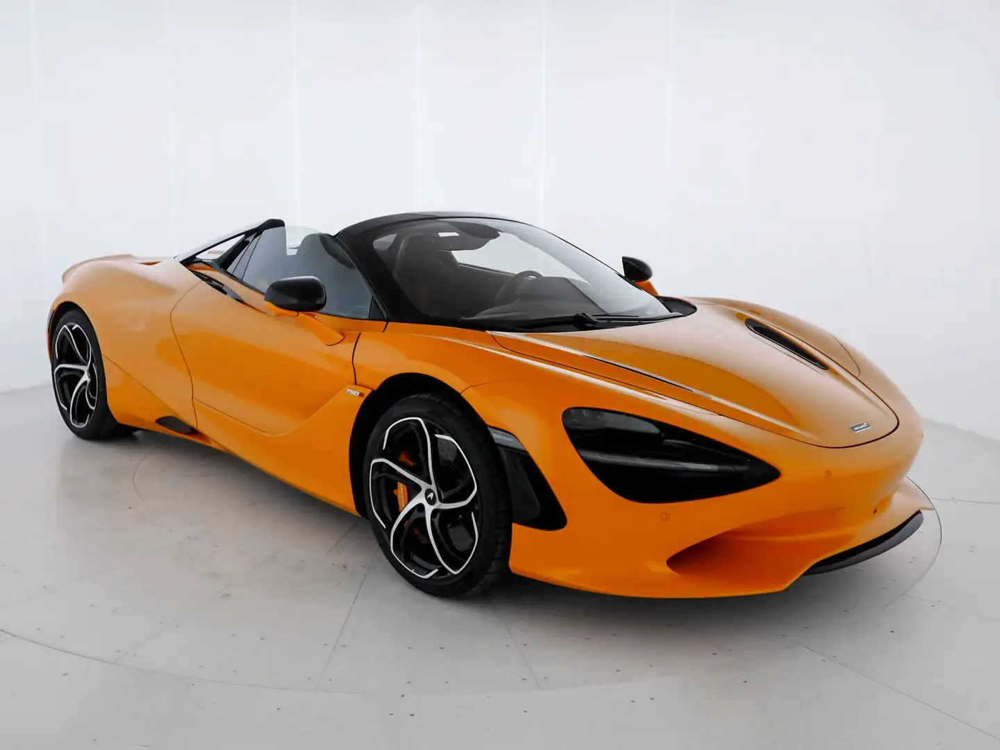 McLaren 750S Spider Performance 25MY - MCLAREN MILANO Оранжевий - 1