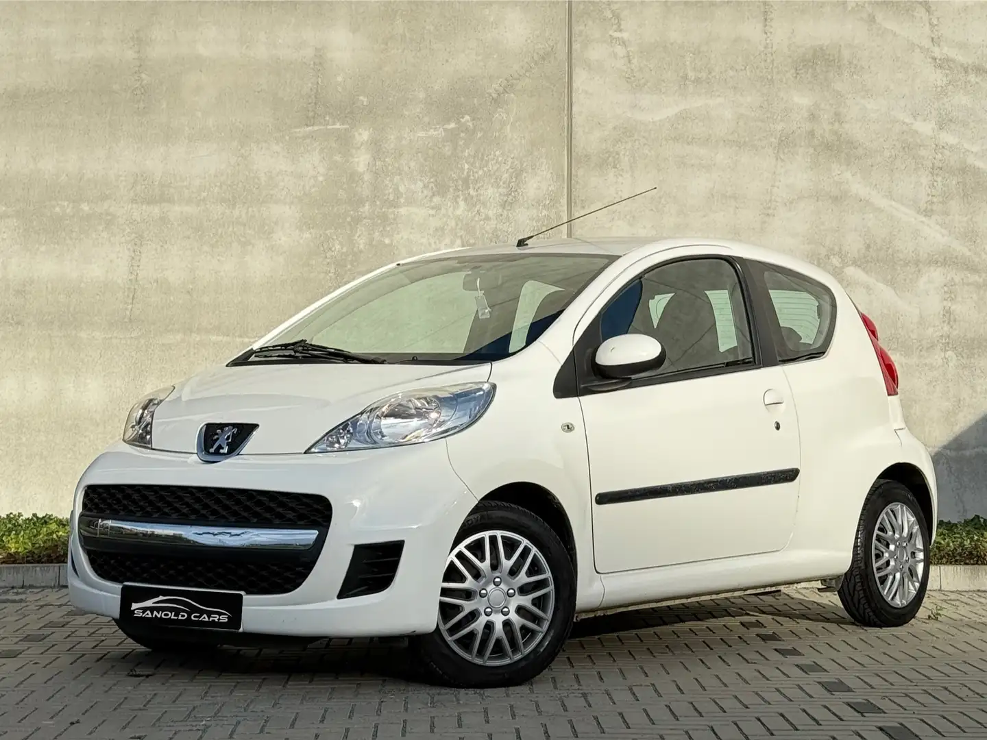 Peugeot 107 107 1.0i Trendy • Garantie • Car-pass Blanc - 1