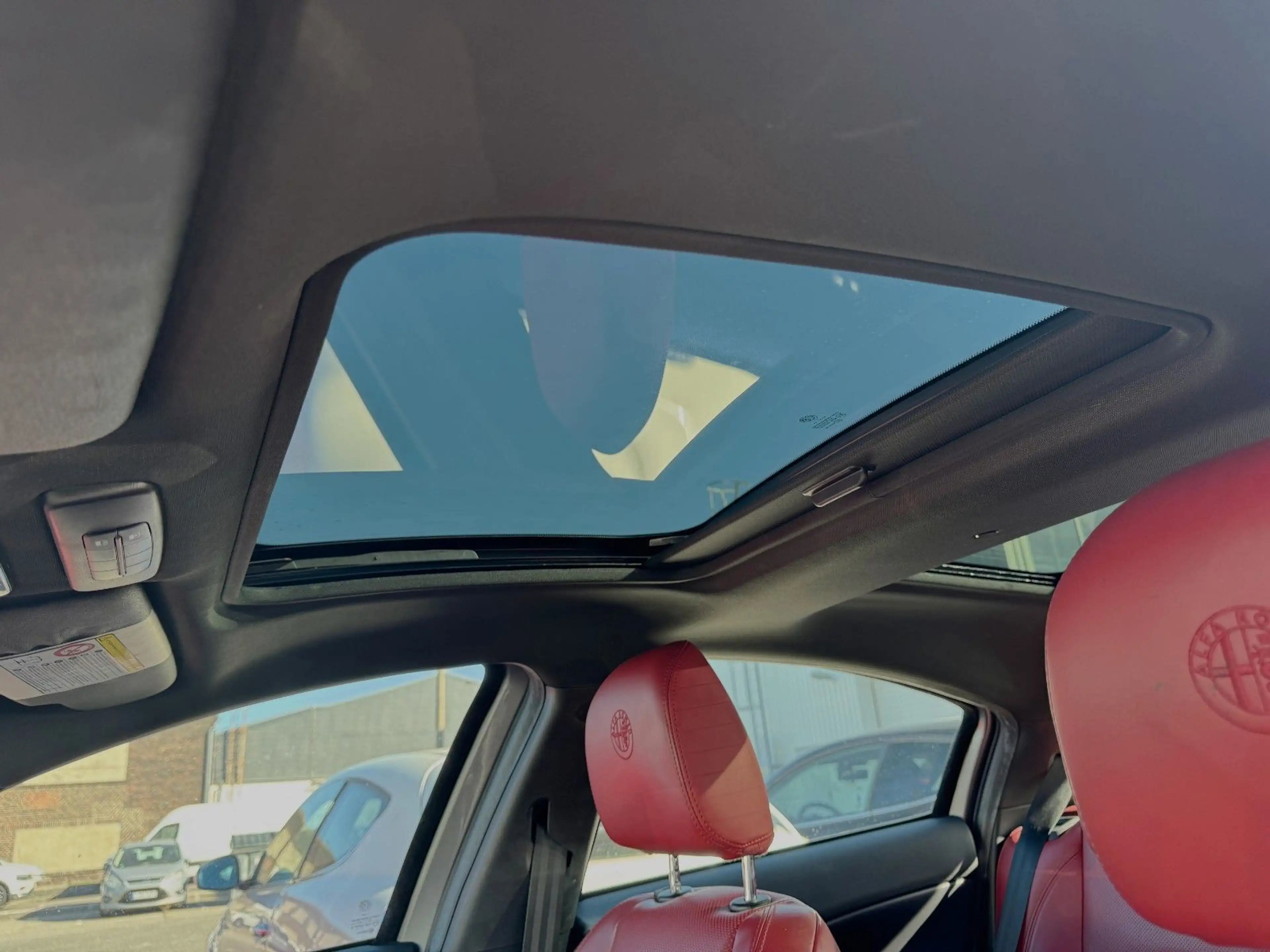 Alfa Romeo Giulietta Turismo+ Automatik + — photo 20