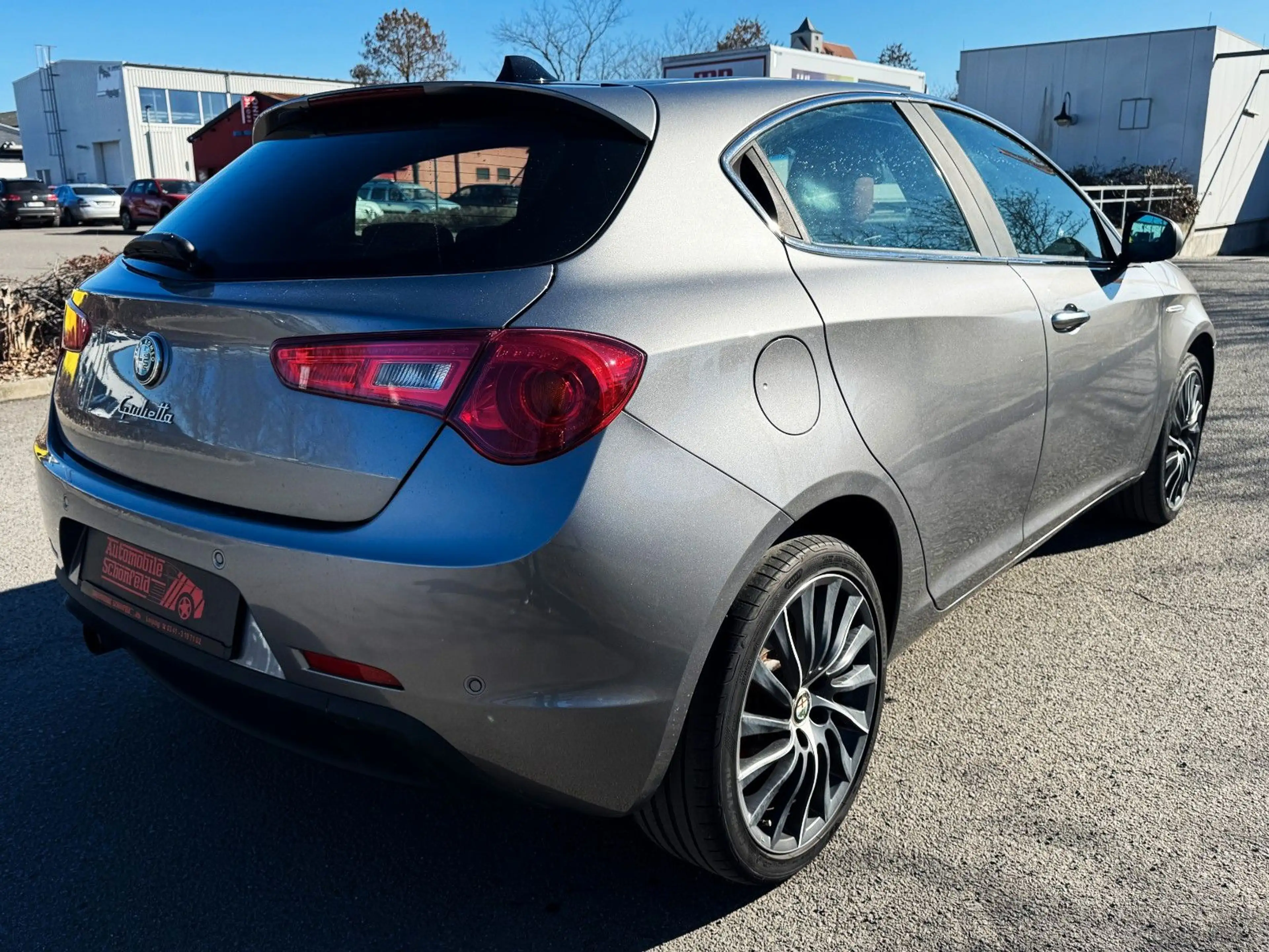 Alfa Romeo Giulietta Turismo+ Automatik + — photo 6
