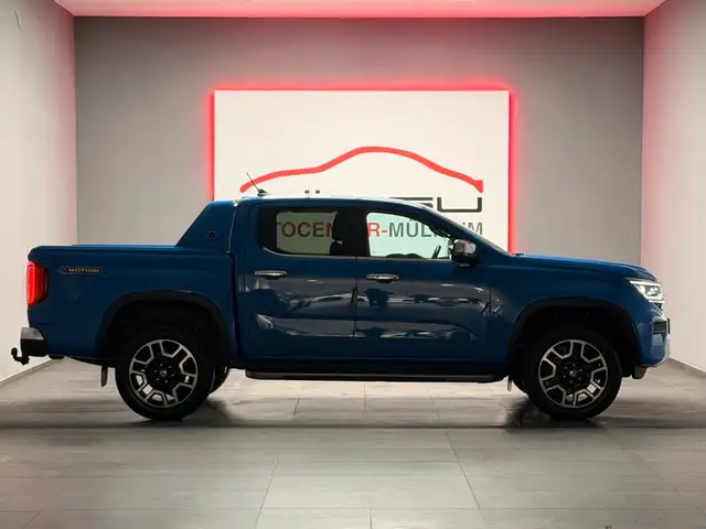 Volkswagen Amarok view 4