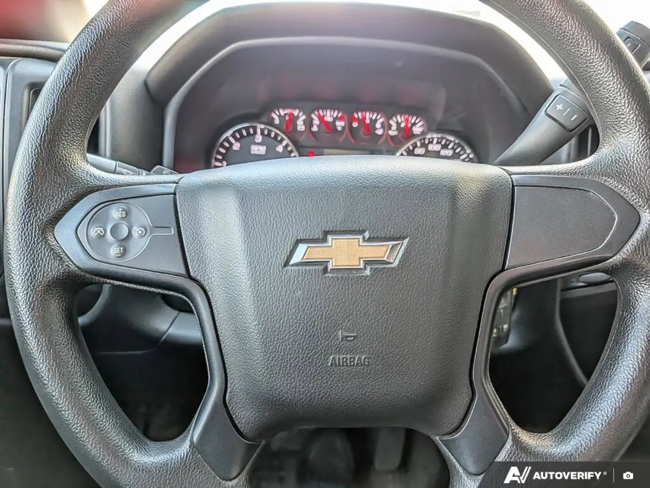 Chevrolet Silverado 1500 снимка Chevrolet Silverado 1500