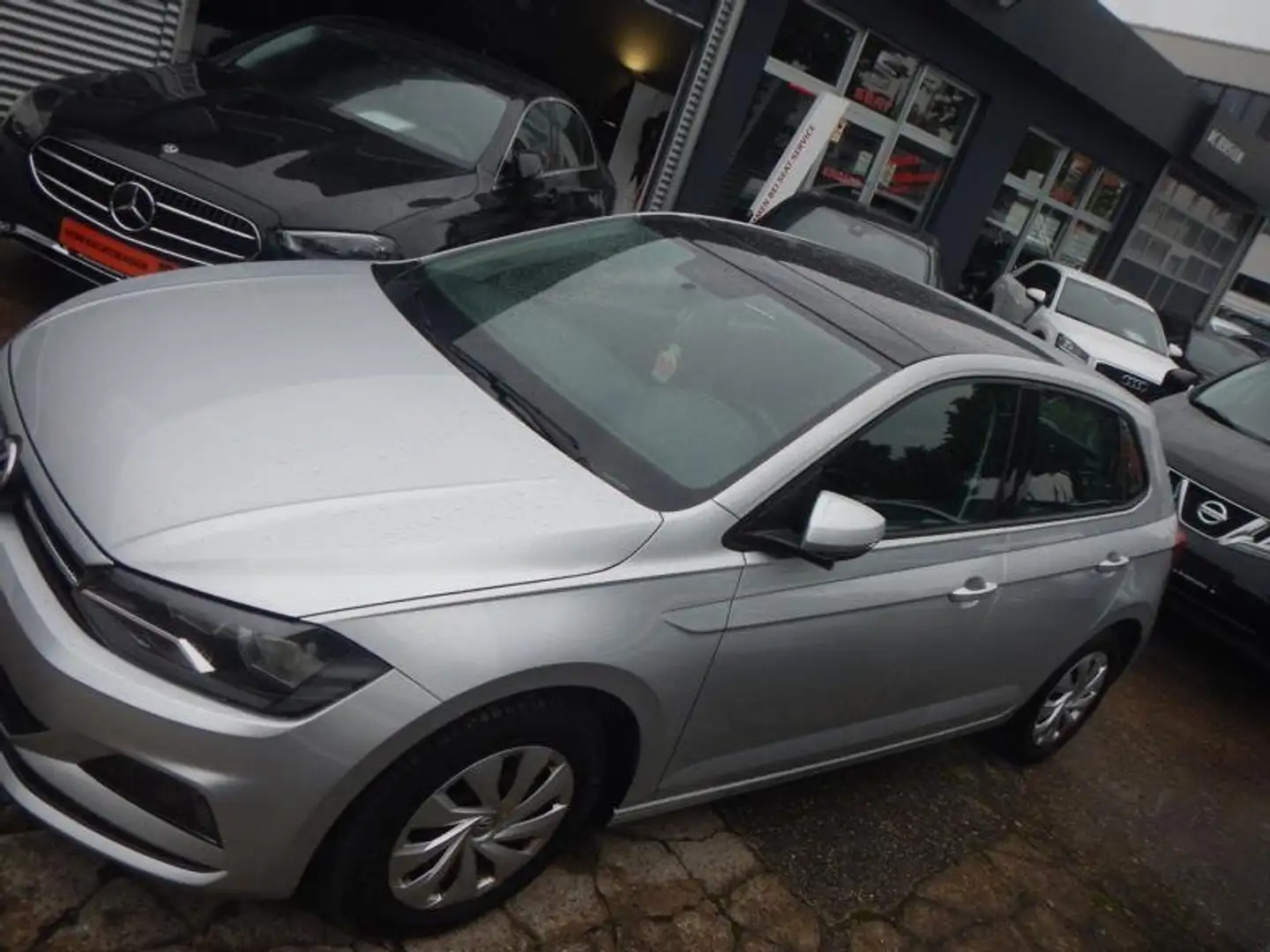 Volkswagen Polo Comfortline Grau - 1