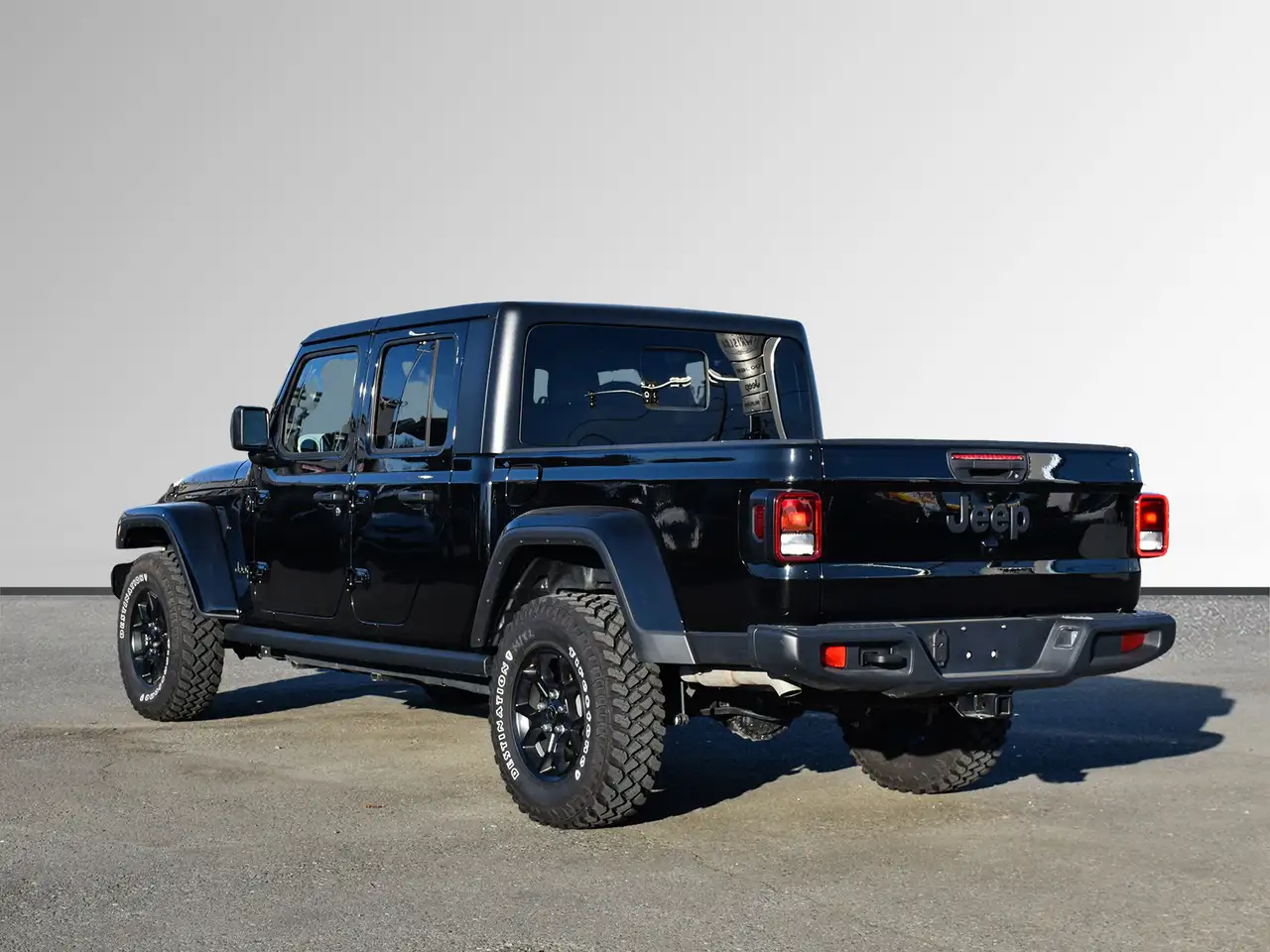 Jeep Gladiator снимка Jeep Gladiator