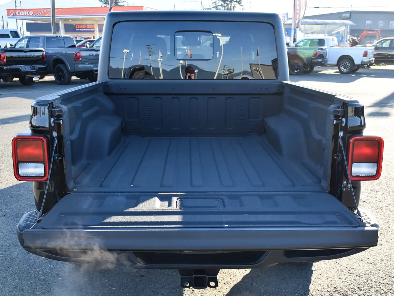 Jeep Gladiator снимка Jeep Gladiator