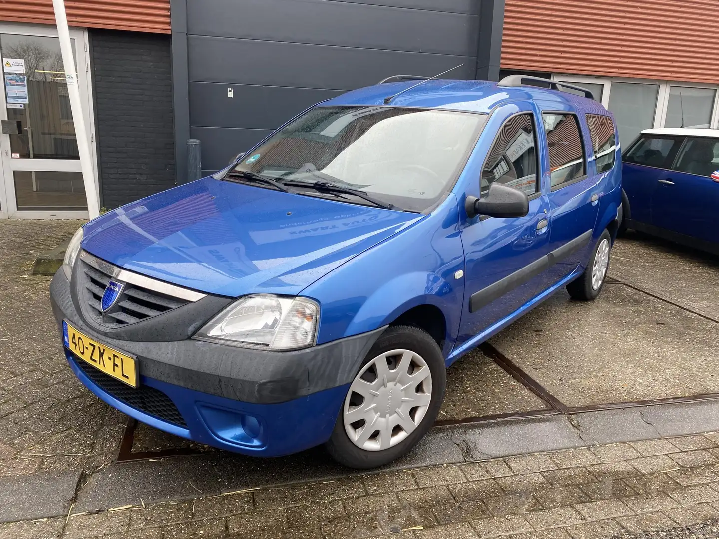 Dacia Logan MCV 1.6 Ambiance 7p. 7 Persoons | Airco | All-Seas Blau - 1