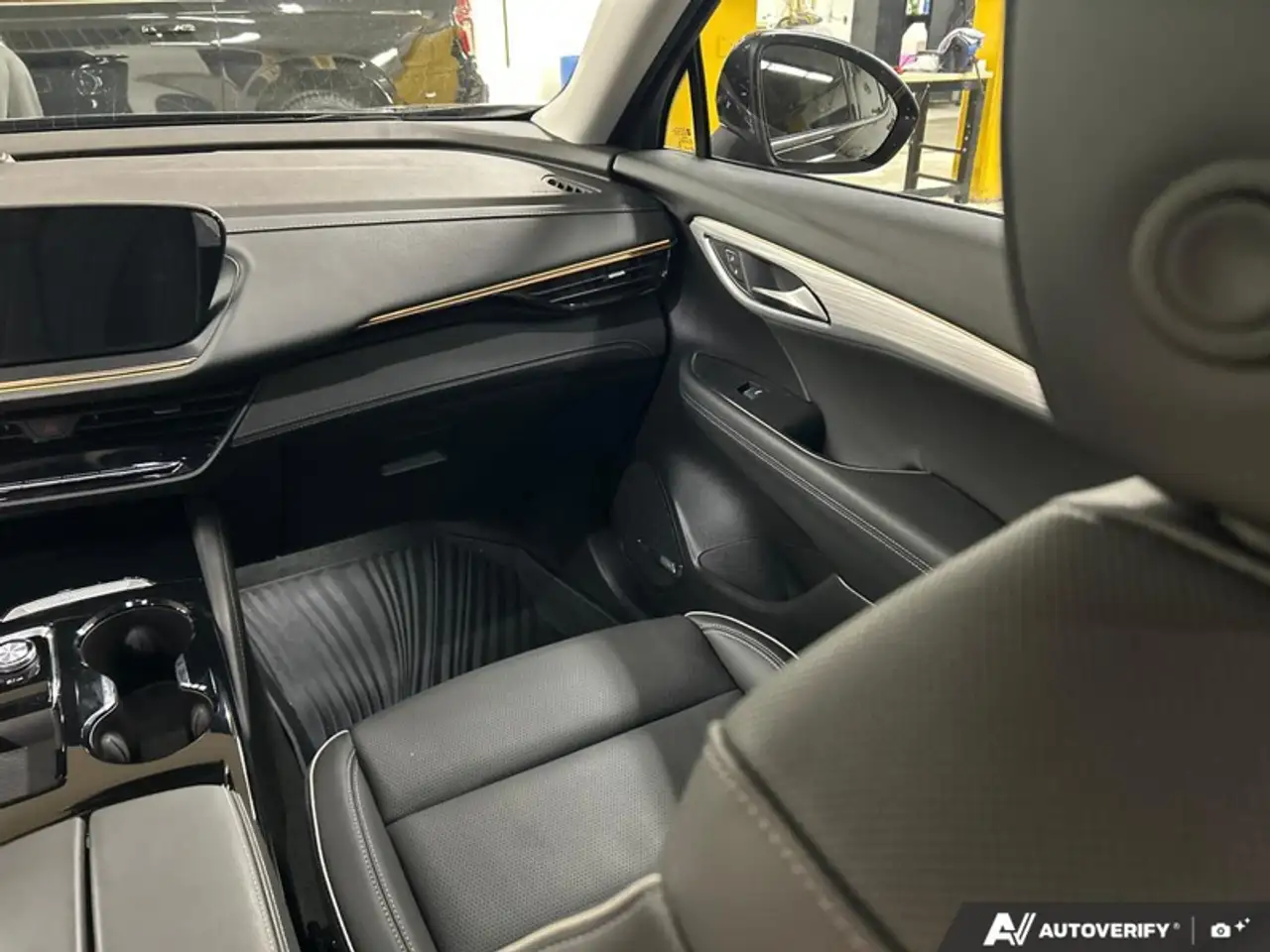 Buick Envision снимка Buick Envision