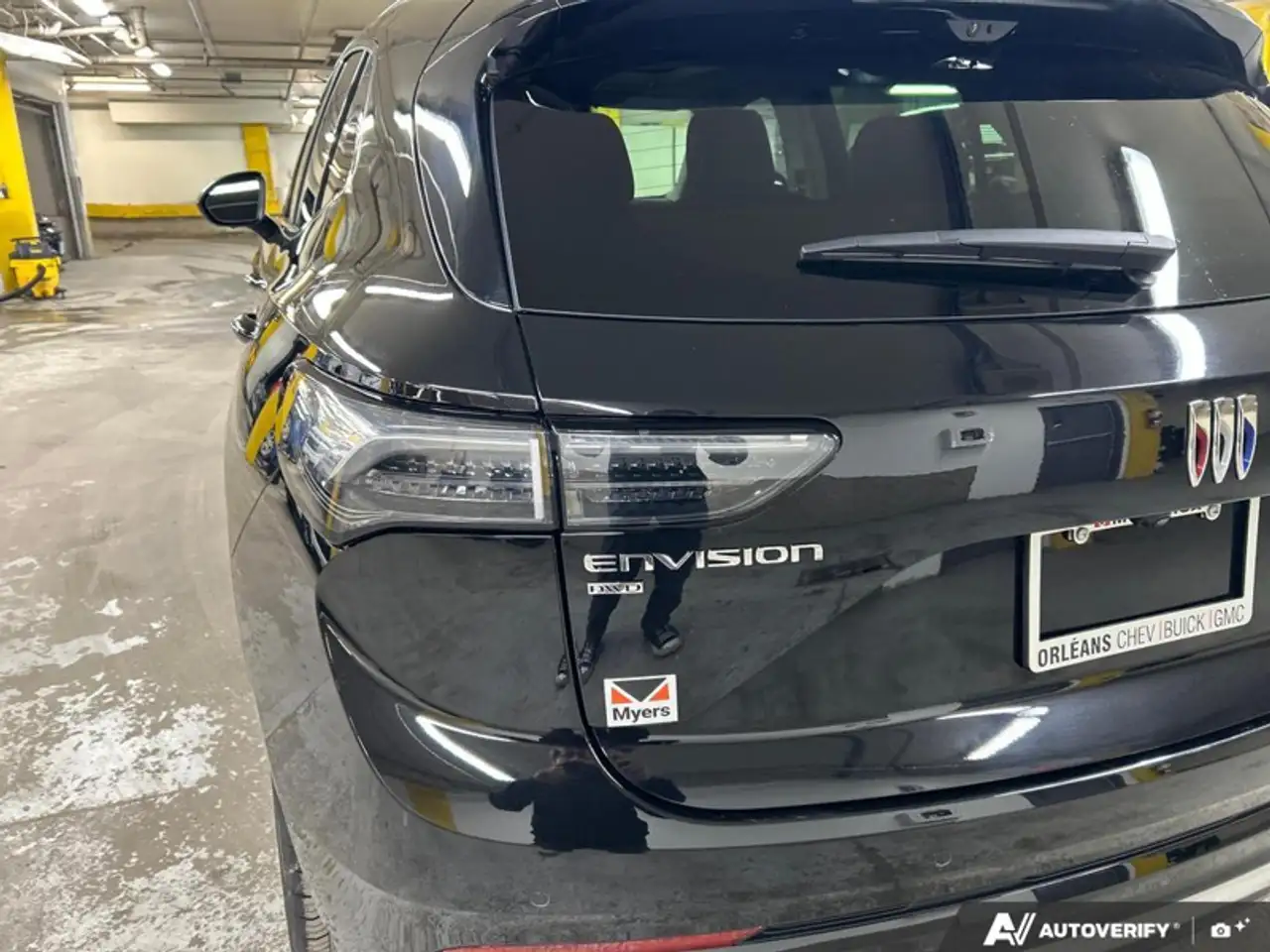 Buick Envision снимка Buick Envision