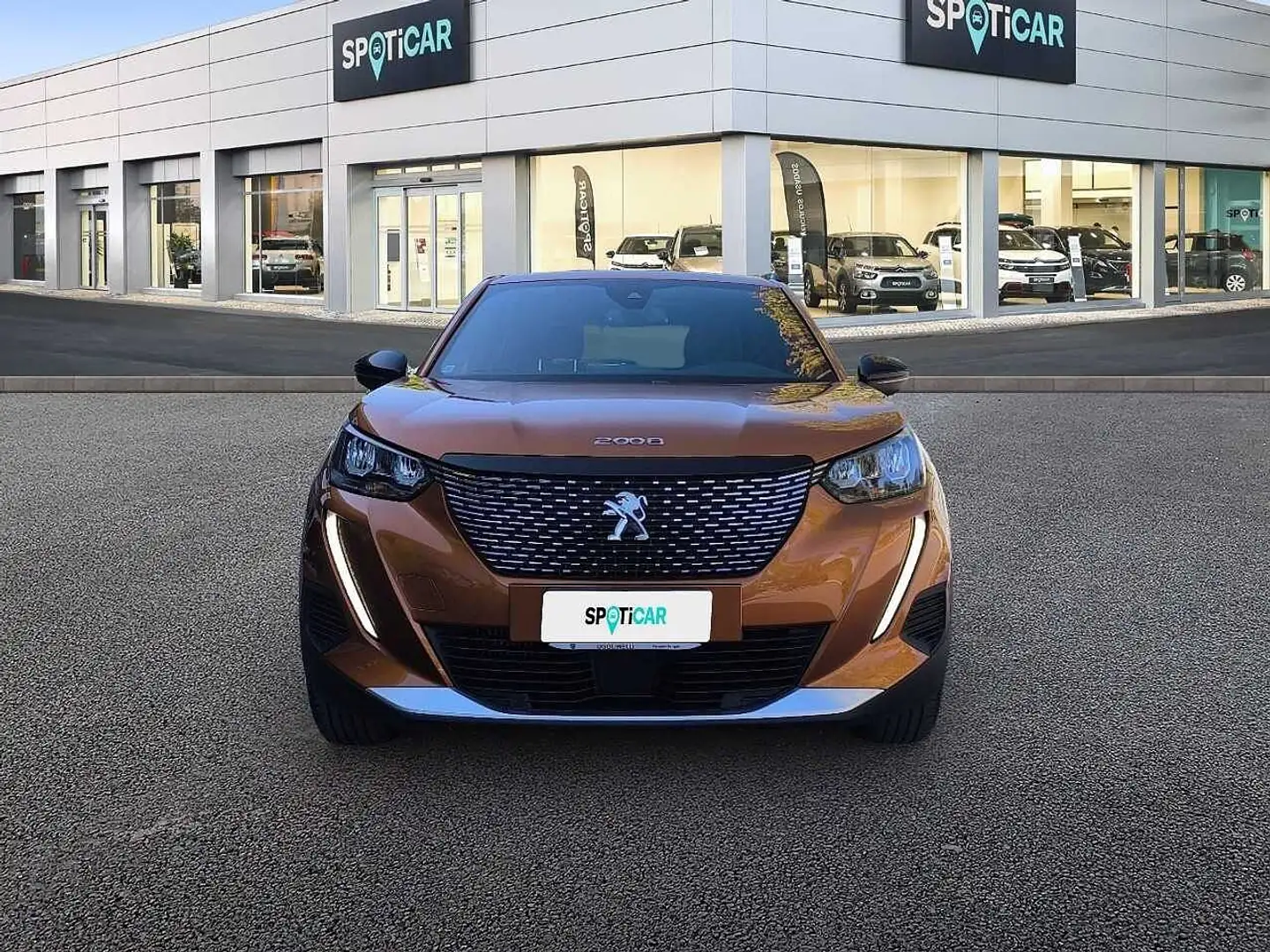 Peugeot 2008 2ª serie PureTech 130 S&S Allure Arancione - 2