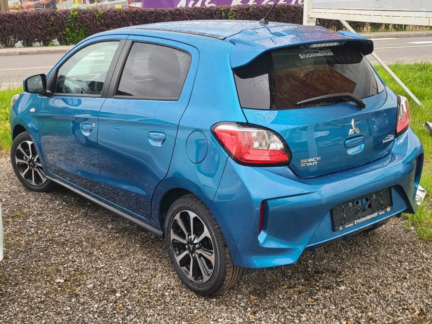 Mitsubishi Space Star 1,2 Invite AS&G SDA 24 Bleu - 2