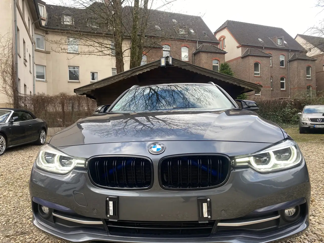 BMW 320