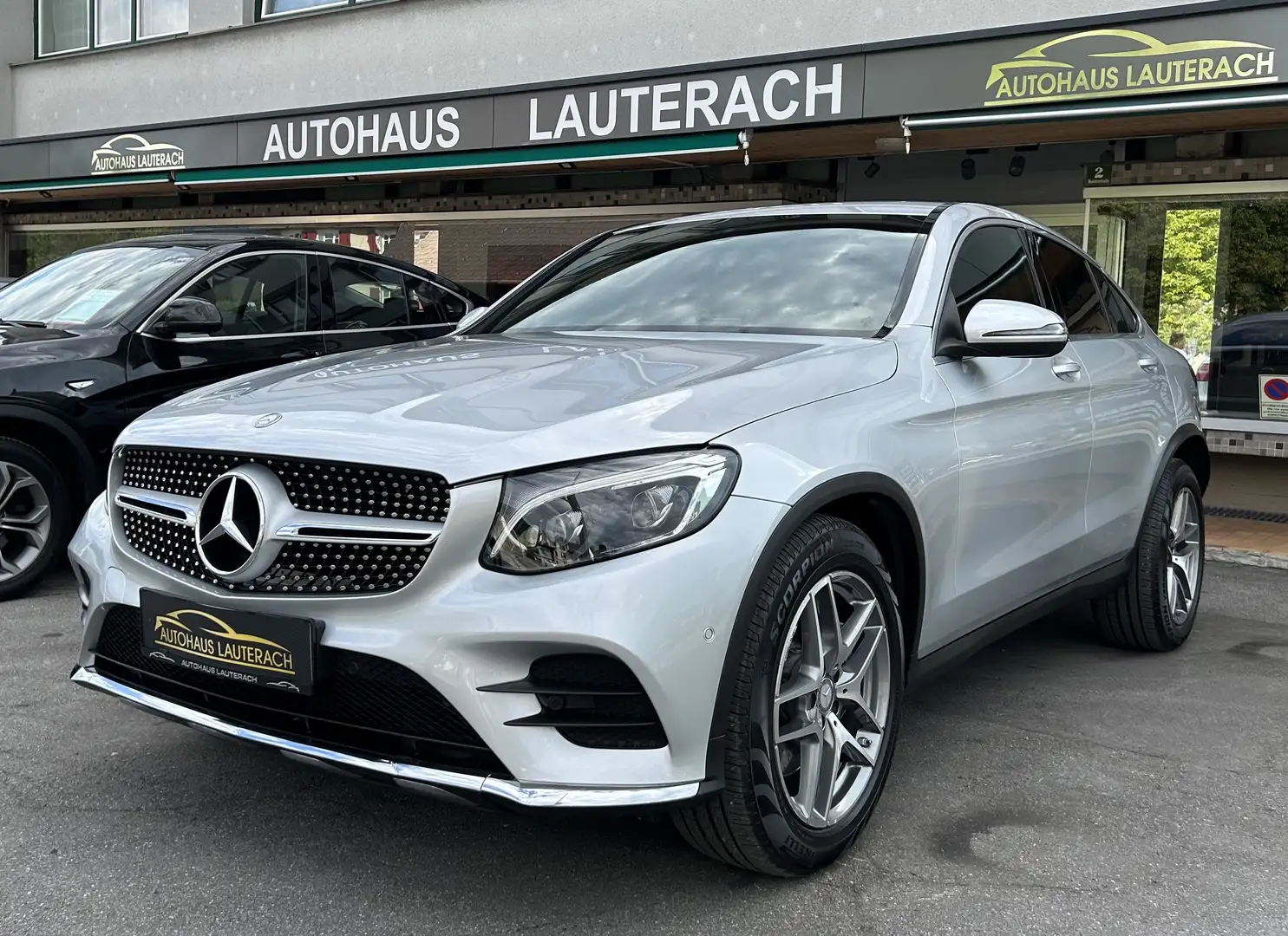 Mercedes-Benz GLC 220 d Coupé 4MATIC Aut. *AMG LINE *19"AMG *R.KAMERA Grau - 1