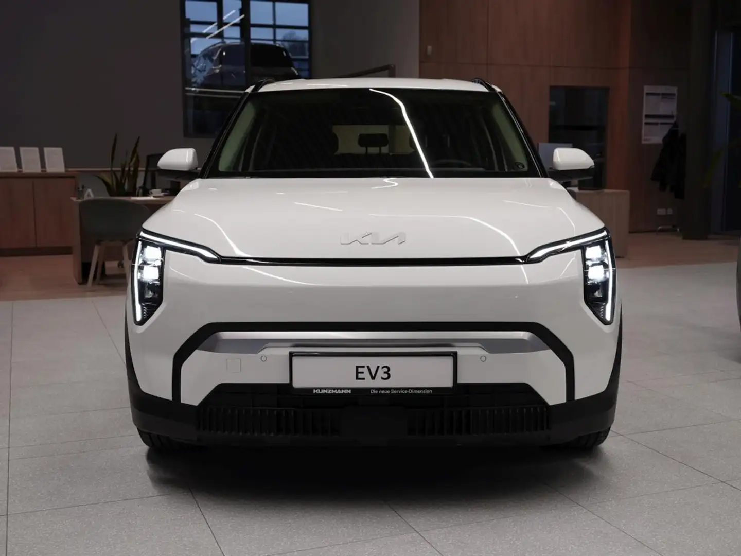 Kia EV3 58.3 kWh Air Navi Kamera ACC Lenkradhzg Blanc - 2