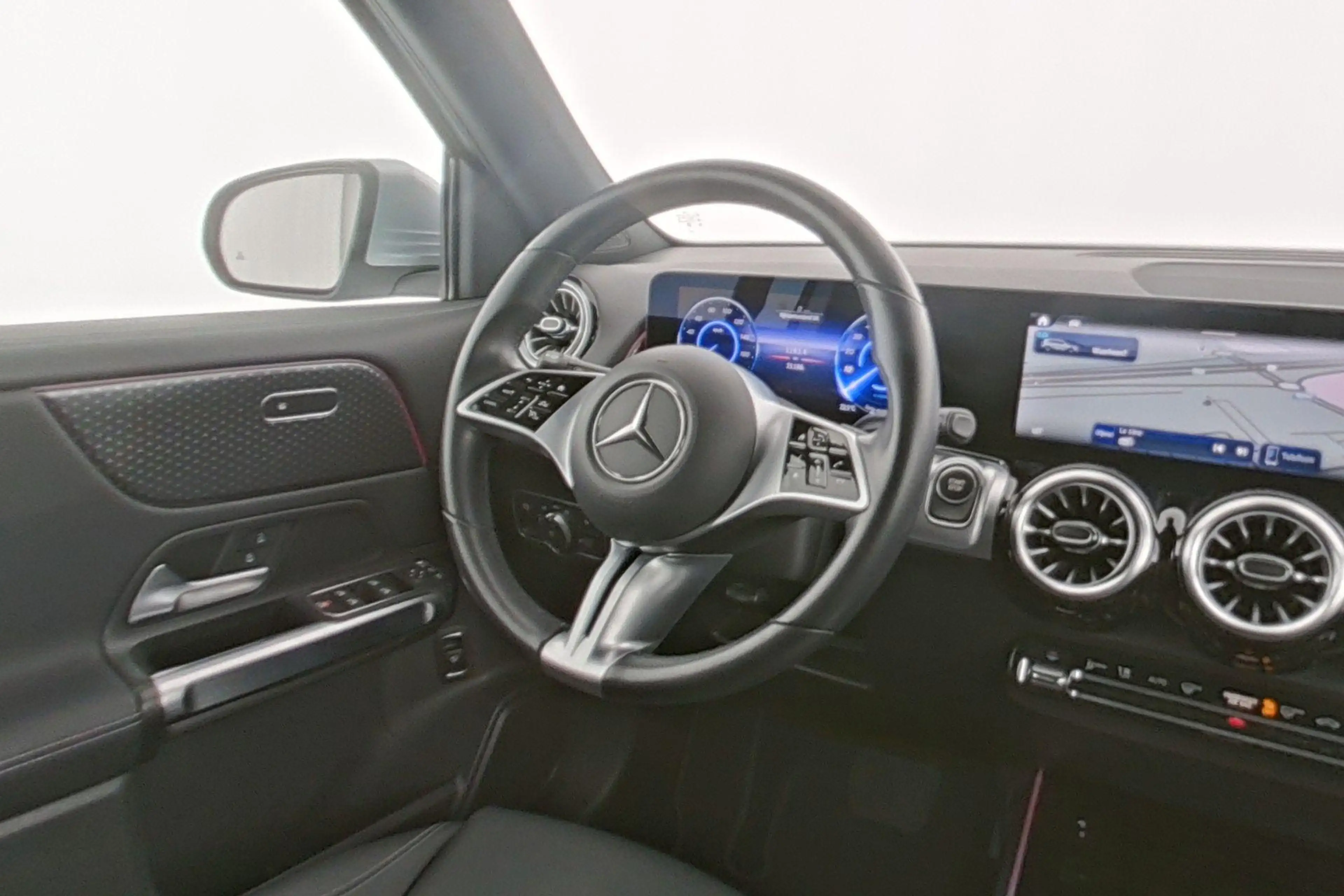 Mercedes-Benz EQB 250 250+ Business Line 250+ Business Line 71 kWh — photo 13