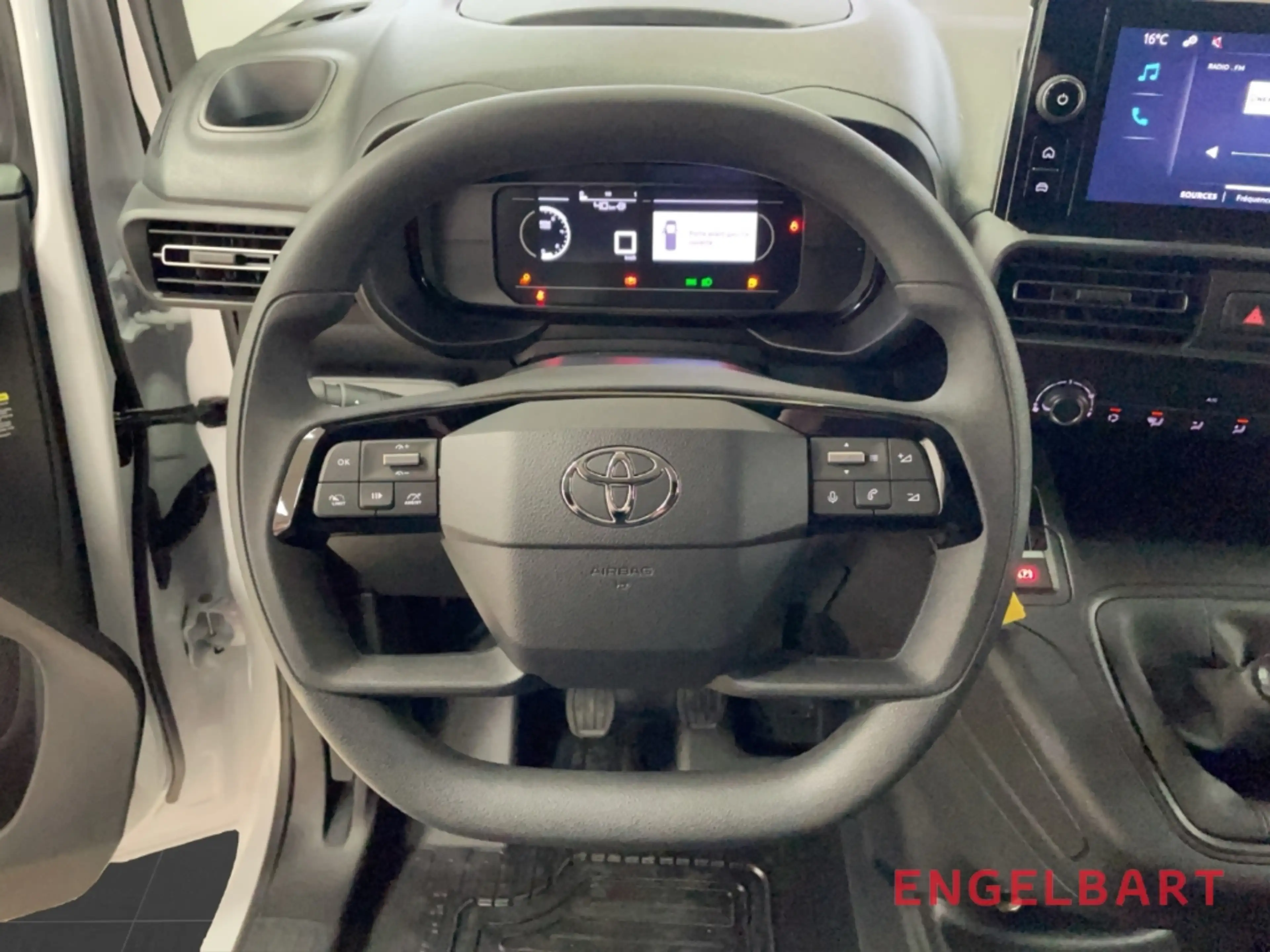 Toyota Proace City 1.5 D4D L2 Meister — photo 8