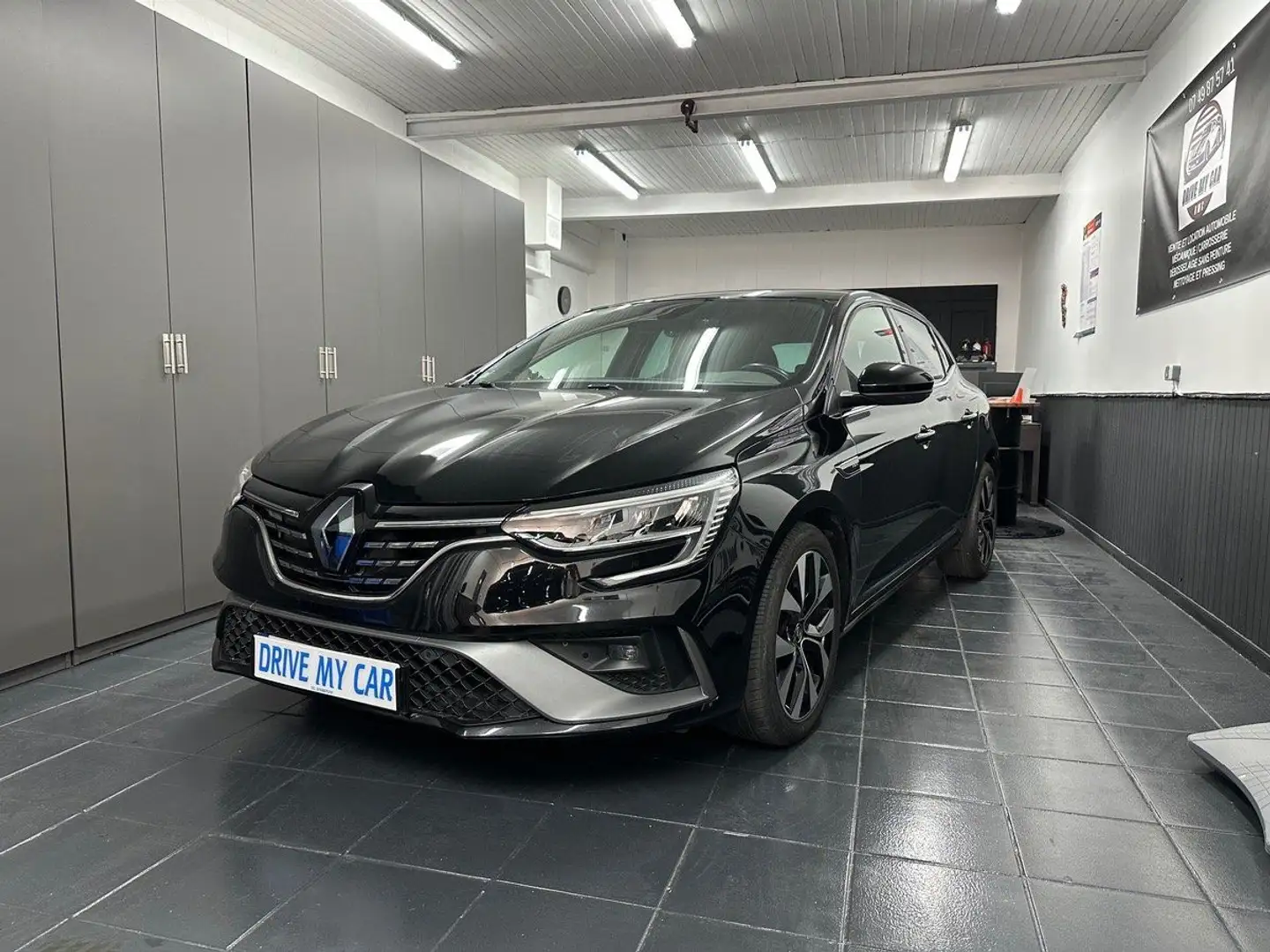 Renault Megane IV 1.3 TCE RS LINE 140CH BOITE AUTO Noir - 1