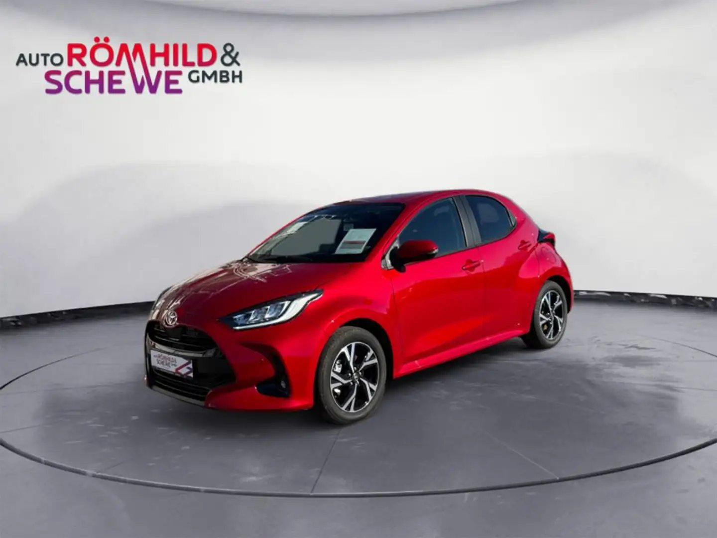 Toyota Yaris Hybrid 116 1.5 VVT-i Team Deutschland Rot - 1