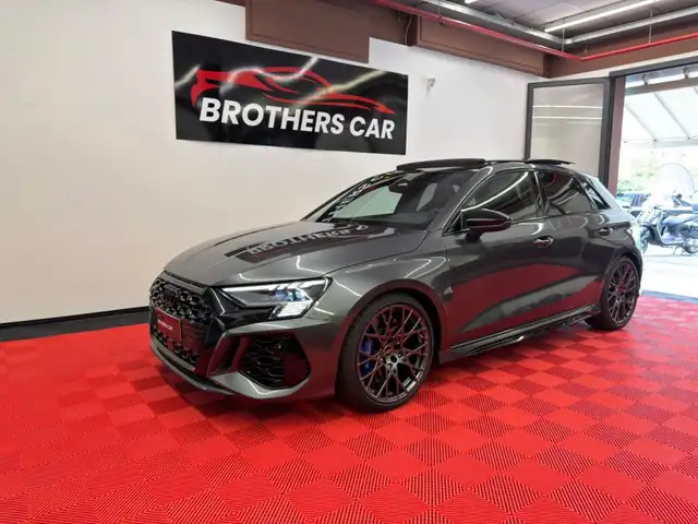 Audi RS3 PERFORMANCE SPB 1 OF 300