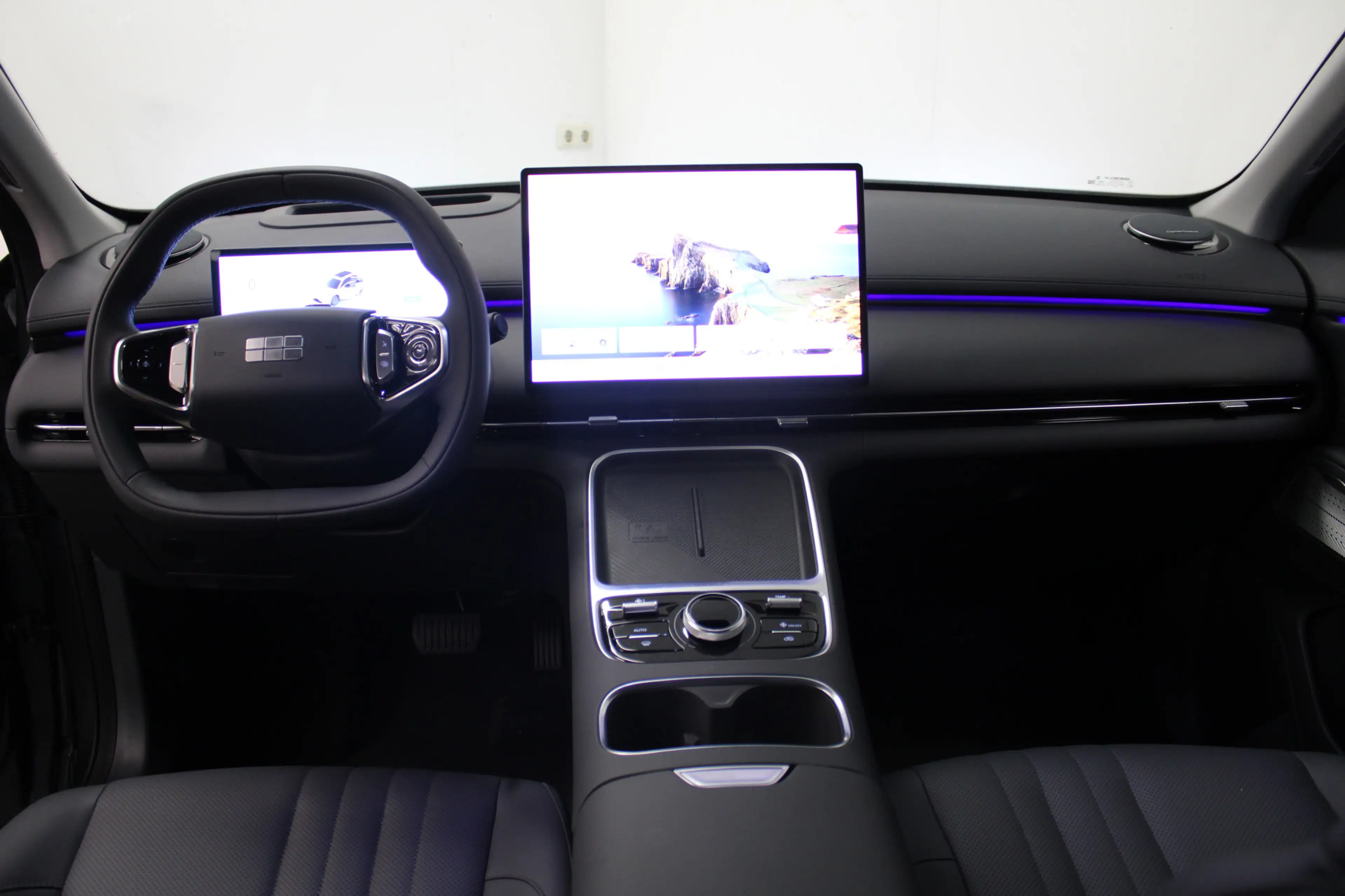 Geely Starray EM-i 1.5 Max+ — photo 3