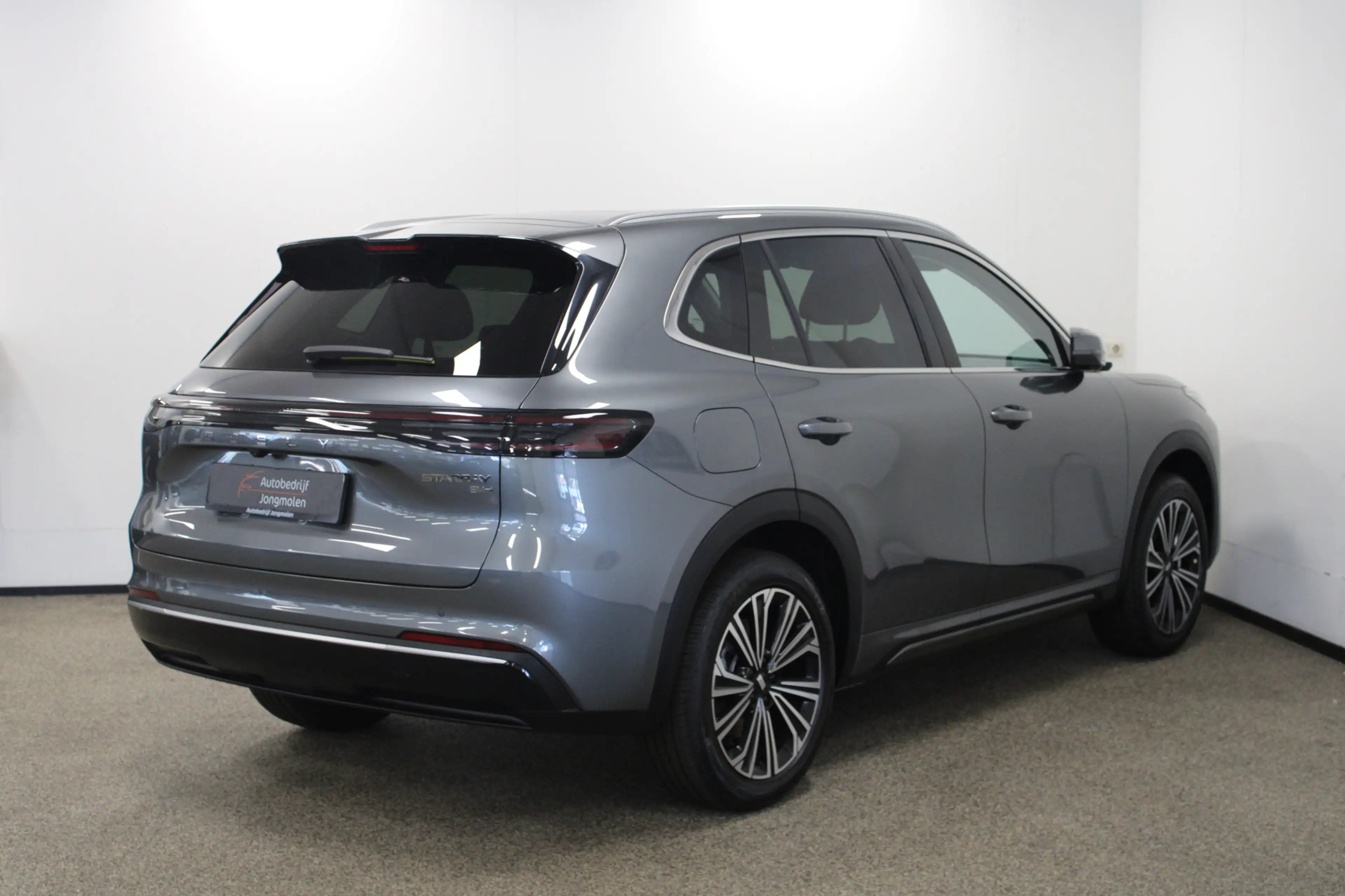 Geely Starray EM-i 1.5 Max+ — photo 2
