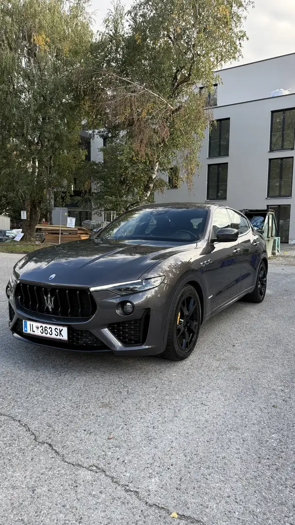 Maserati Levante Modena Q4 - 2