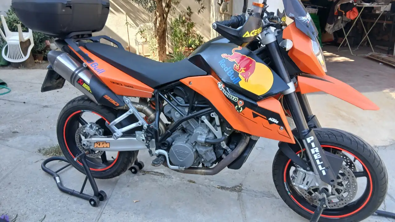 KTM 990 Supermoto