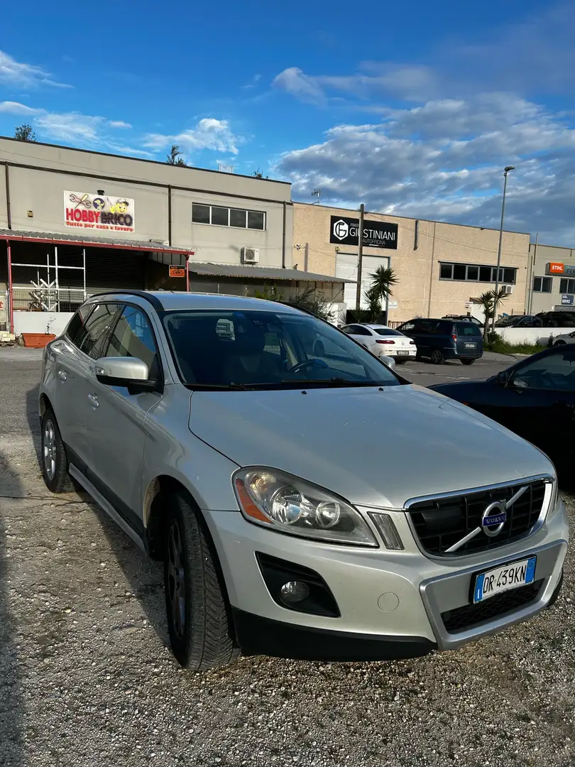 Volvo XC60 - 2