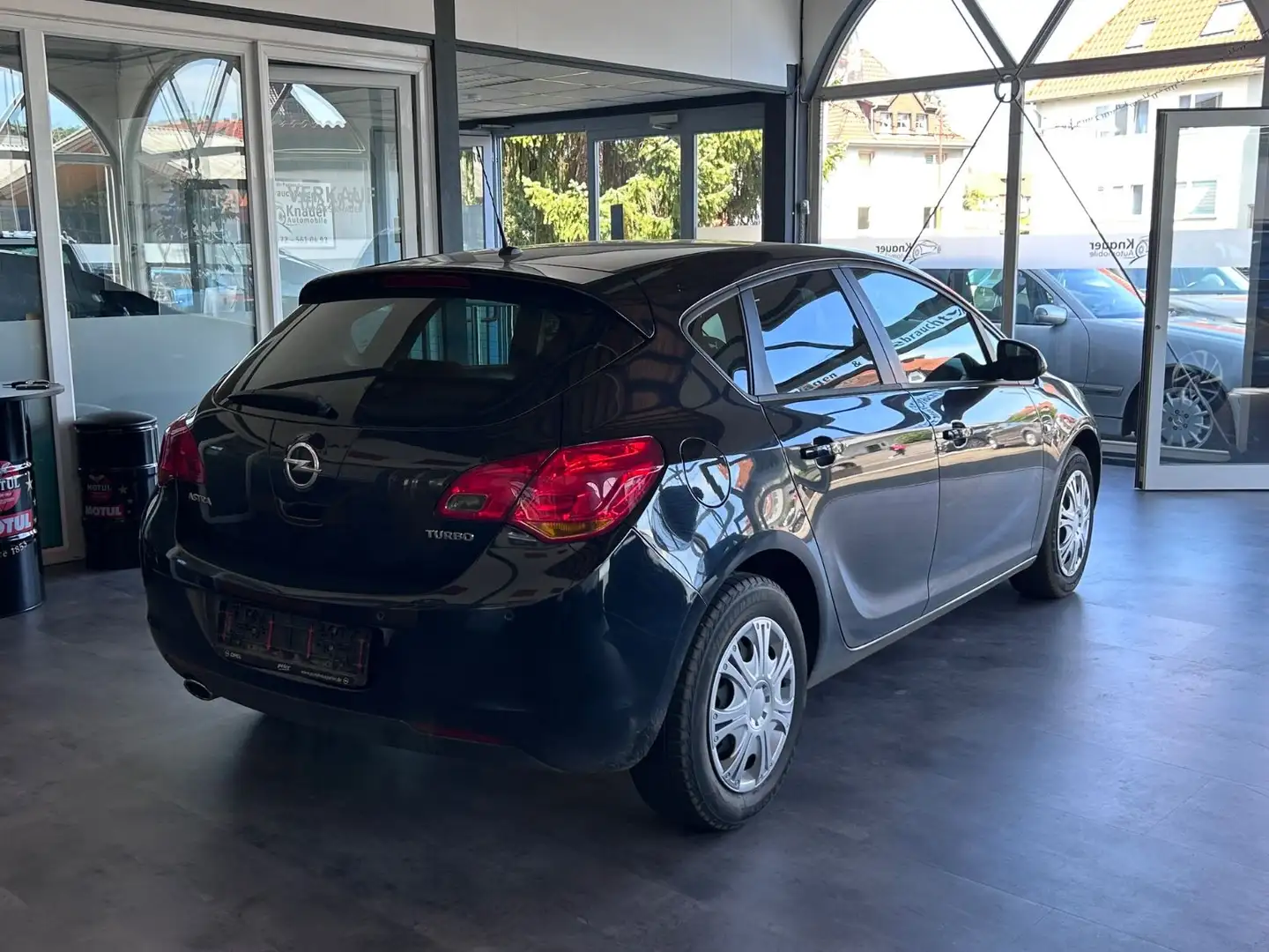 Opel Astra J Lim. 5-trg. Design Edition*Sitzheiz*PDC* Noir - 2