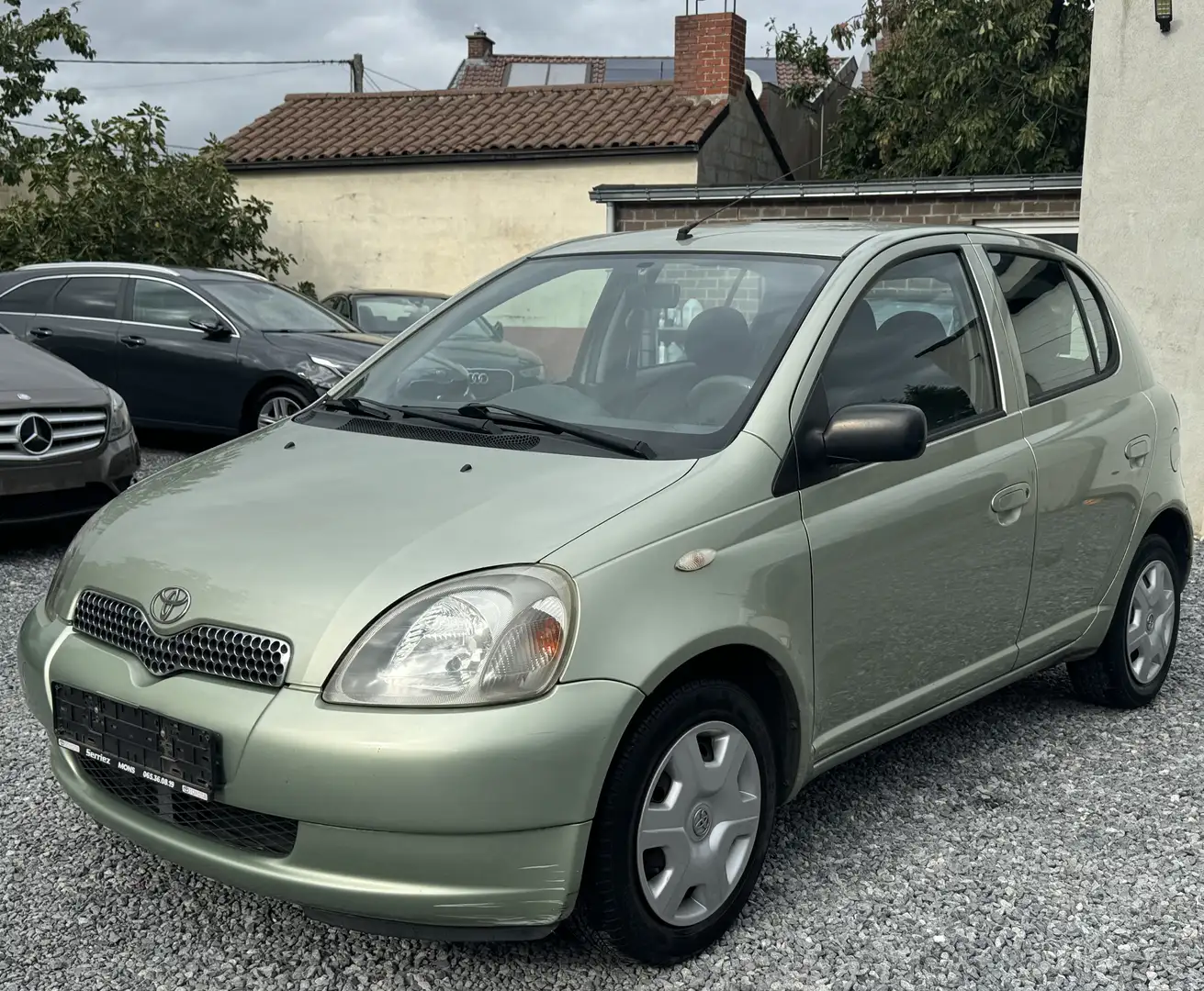 Toyota Yaris 1.3i 16v Linea Sol Vert - 1