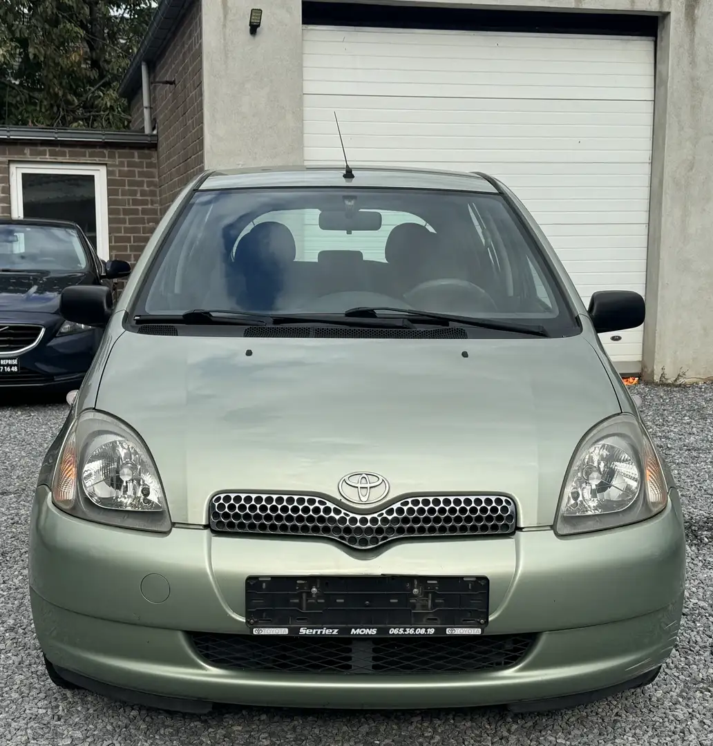 Toyota Yaris 1.3i 16v Linea Sol Vert - 2