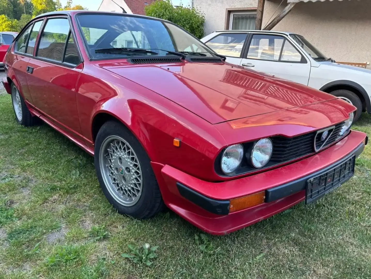 Alfa Romeo GTV 2.0 Rot - 1