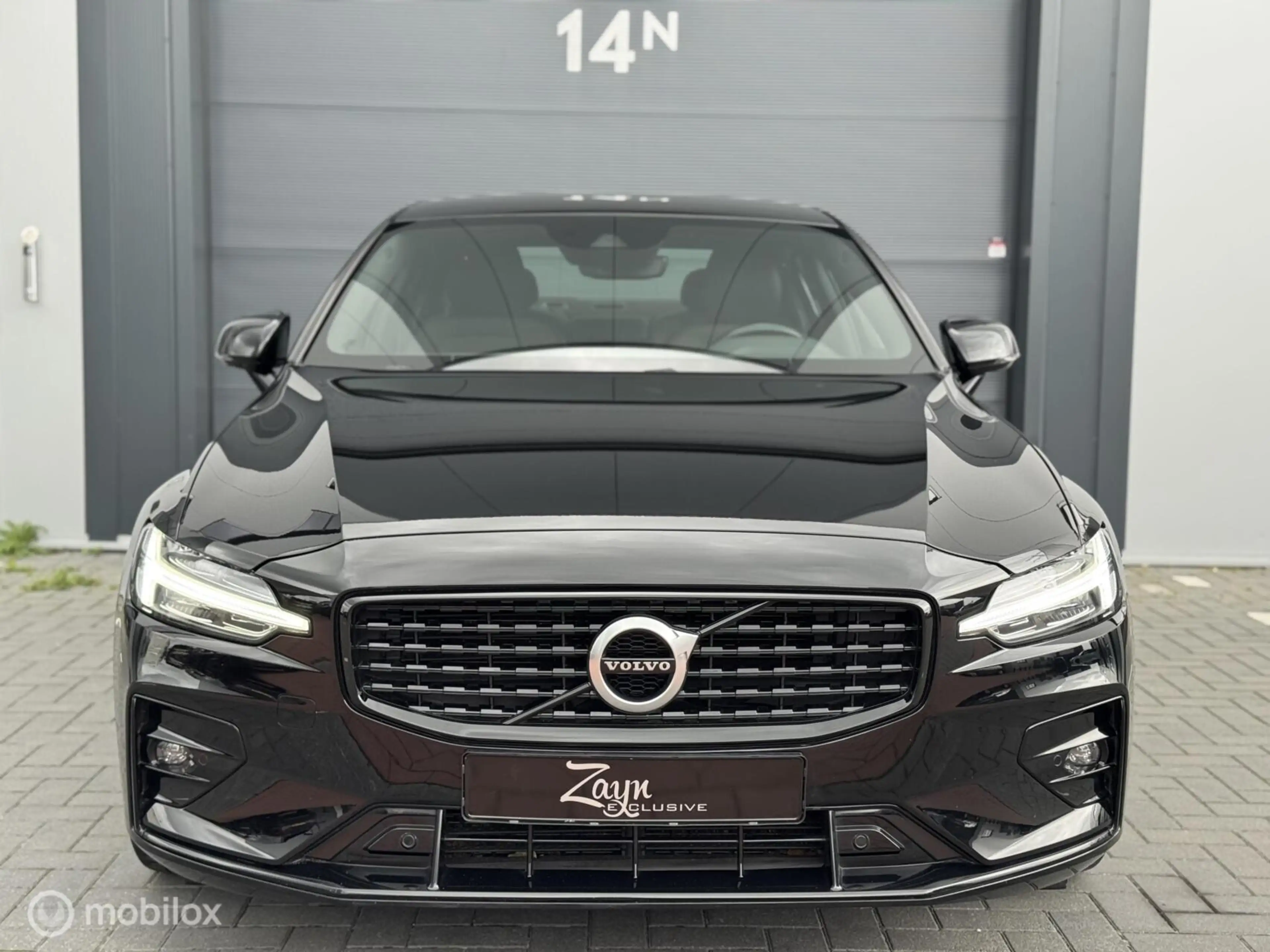 Volvo S60 2.0 B5 R-Design | 90DKM | Keyless | Camera | — photo 5