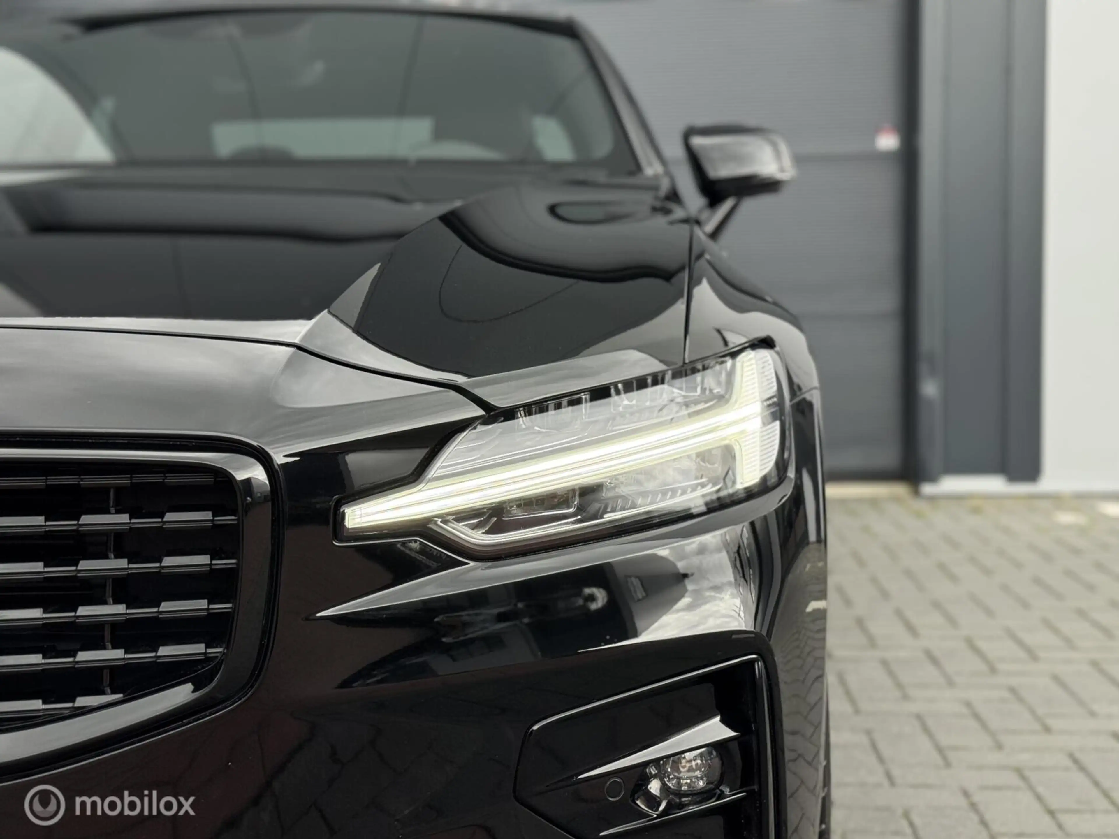Volvo S60 2.0 B5 R-Design | 90DKM | Keyless | Camera | — photo 7