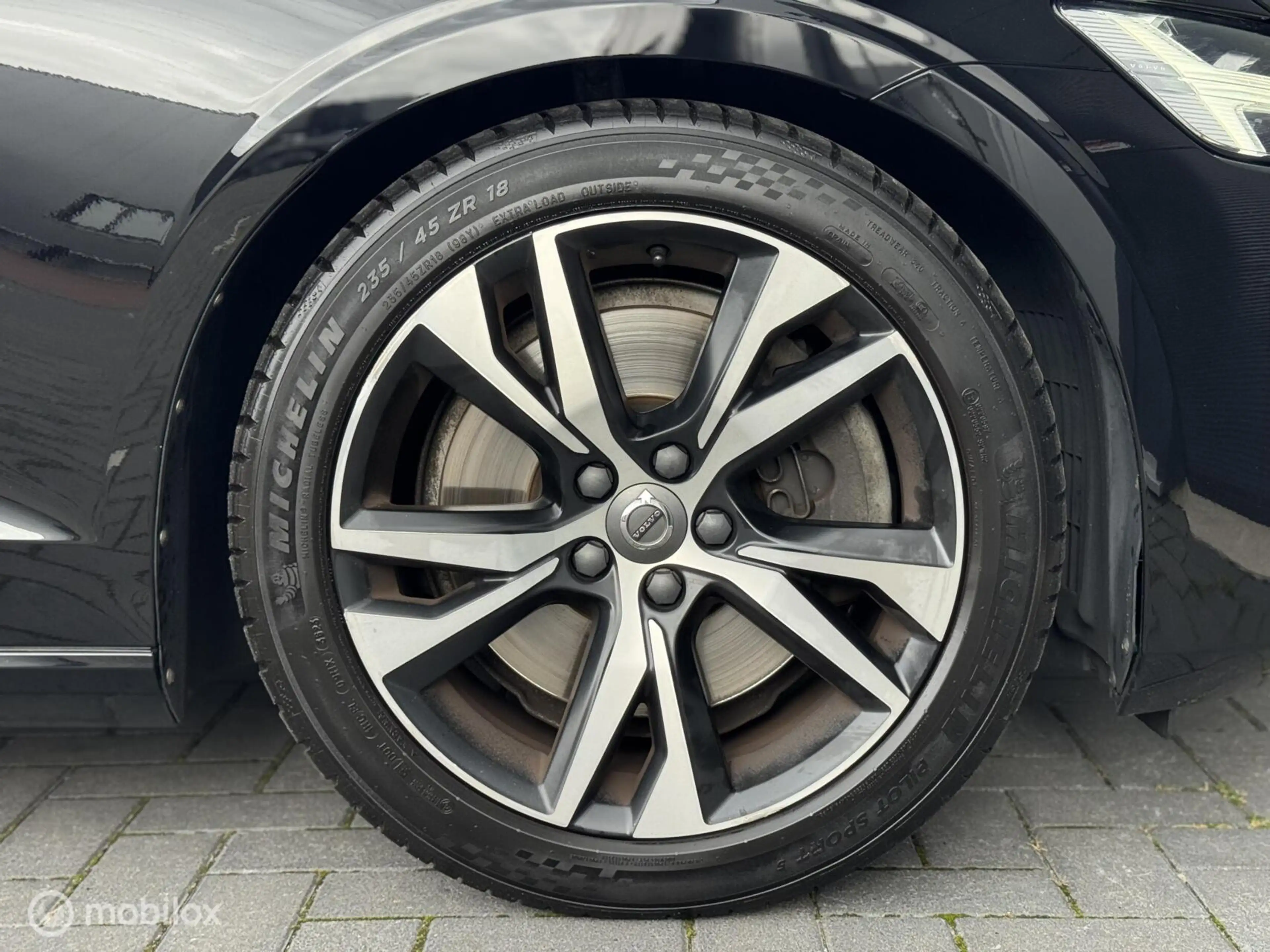 Volvo S60 2.0 B5 R-Design | 90DKM | Keyless | Camera | — photo 13